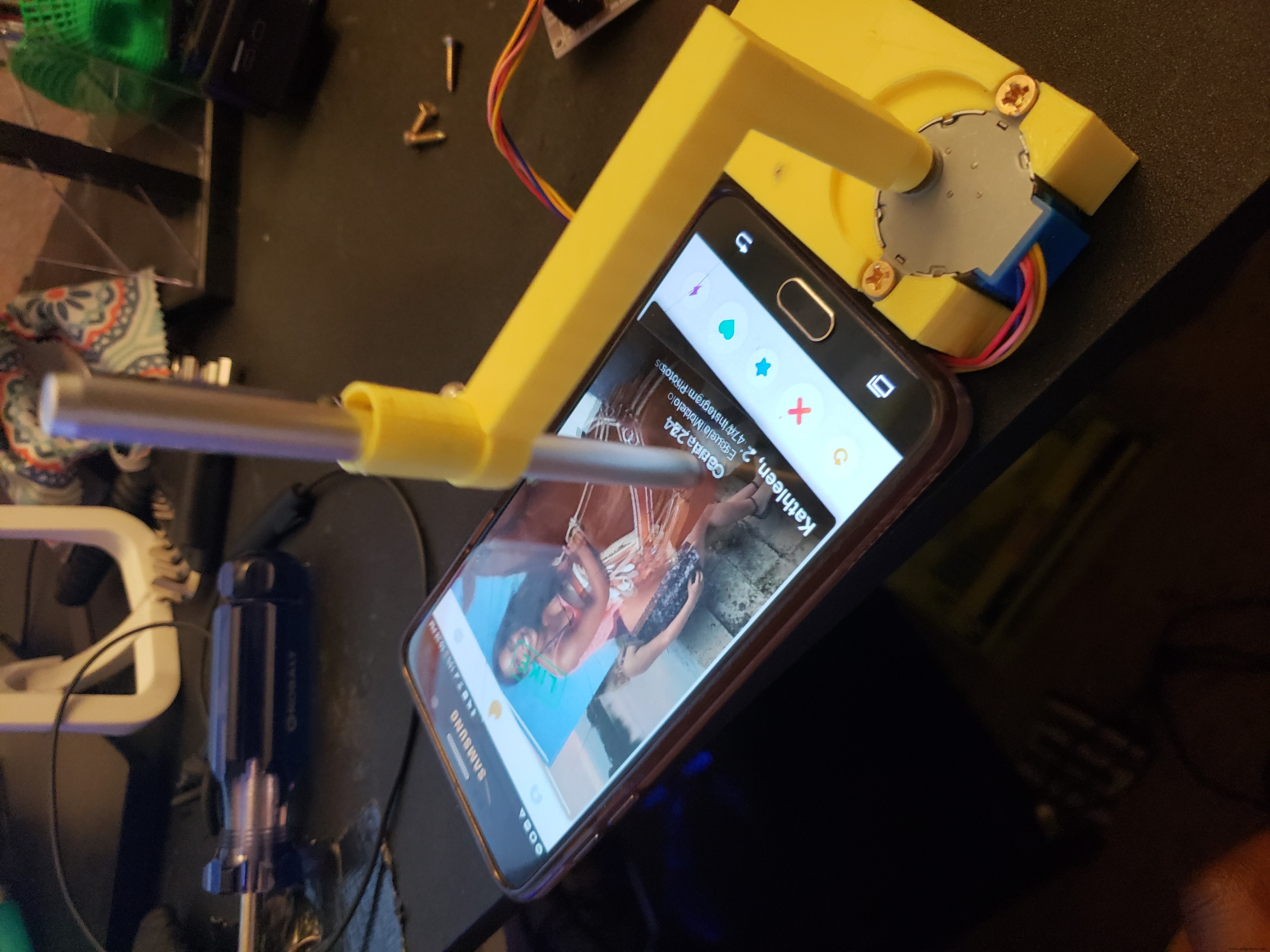 Automated Tinder & Bumble Swiper Using Arduino UNO Stepper Motor