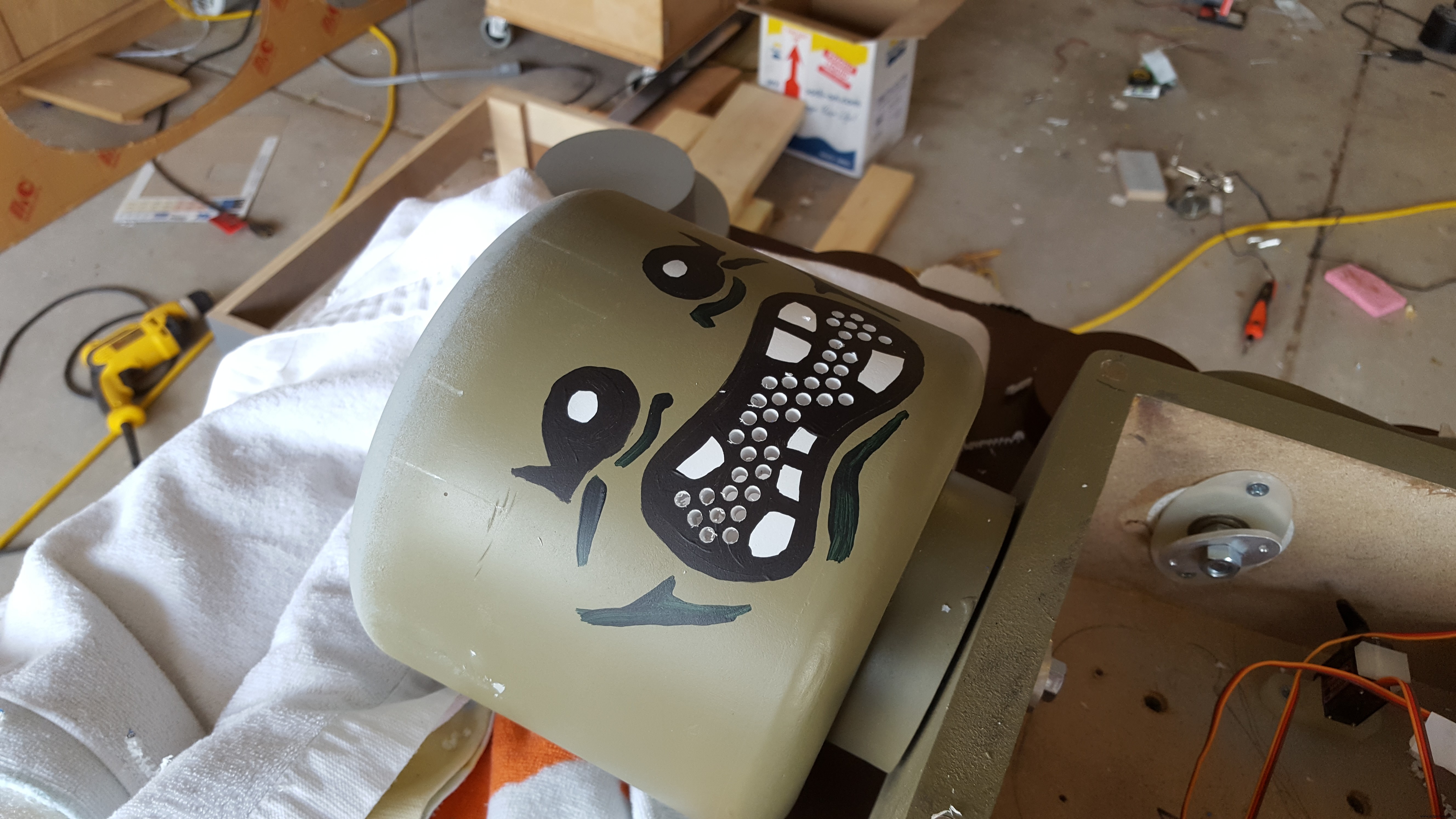 Build a Giant Lego Minifigure Animatronic Operation Game with Arduino