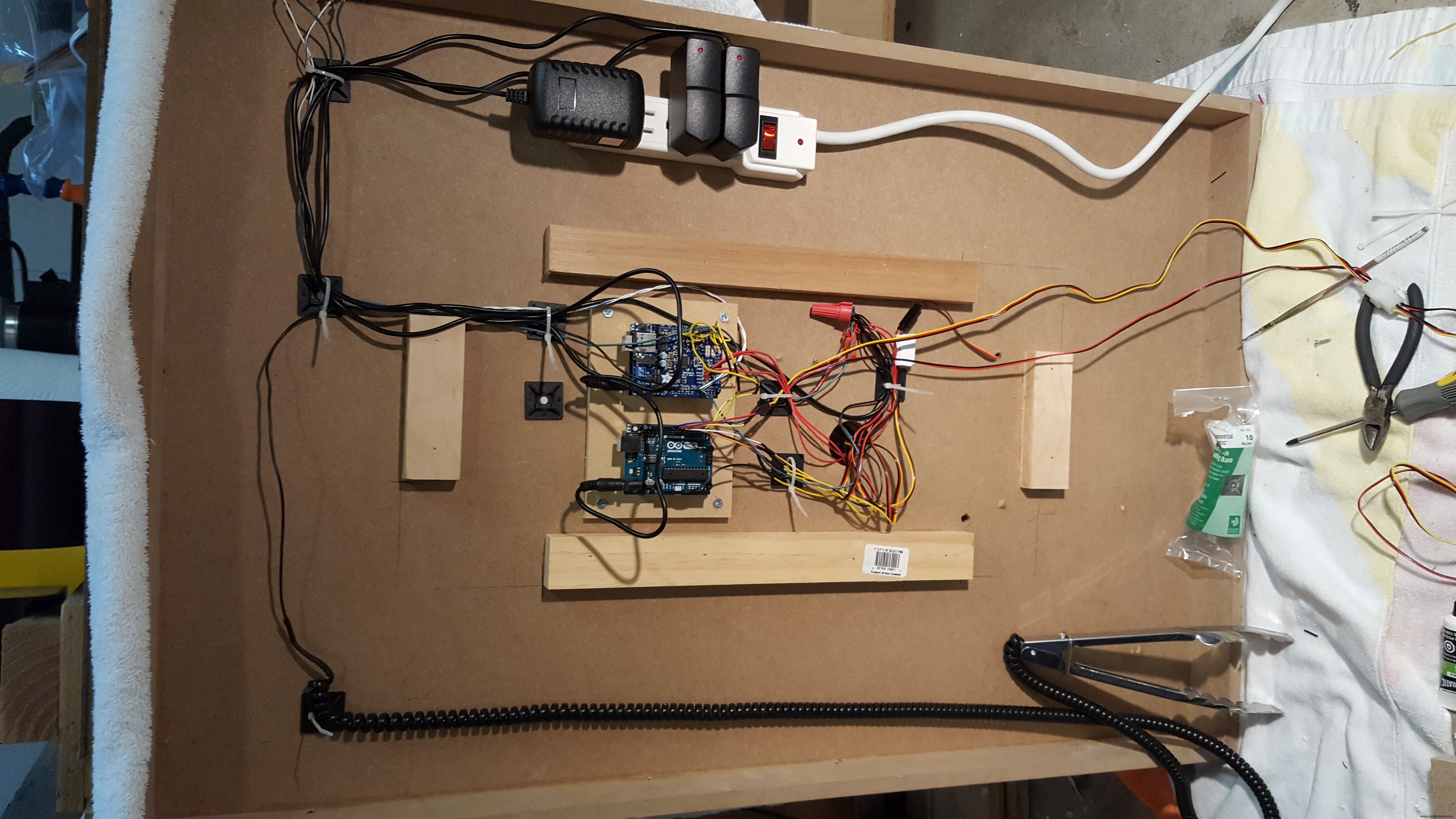 Build a Giant Lego Minifigure Animatronic Operation Game with Arduino