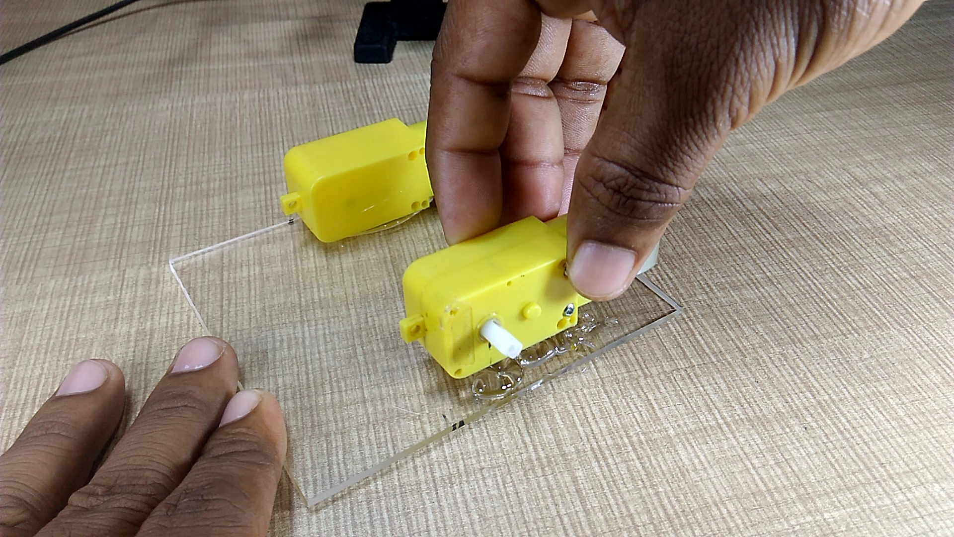 Create an Autonomous Line-Following Robot with Arduino UNO