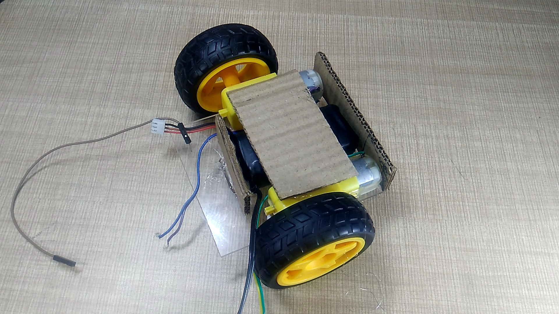 Create an Autonomous Line-Following Robot with Arduino UNO