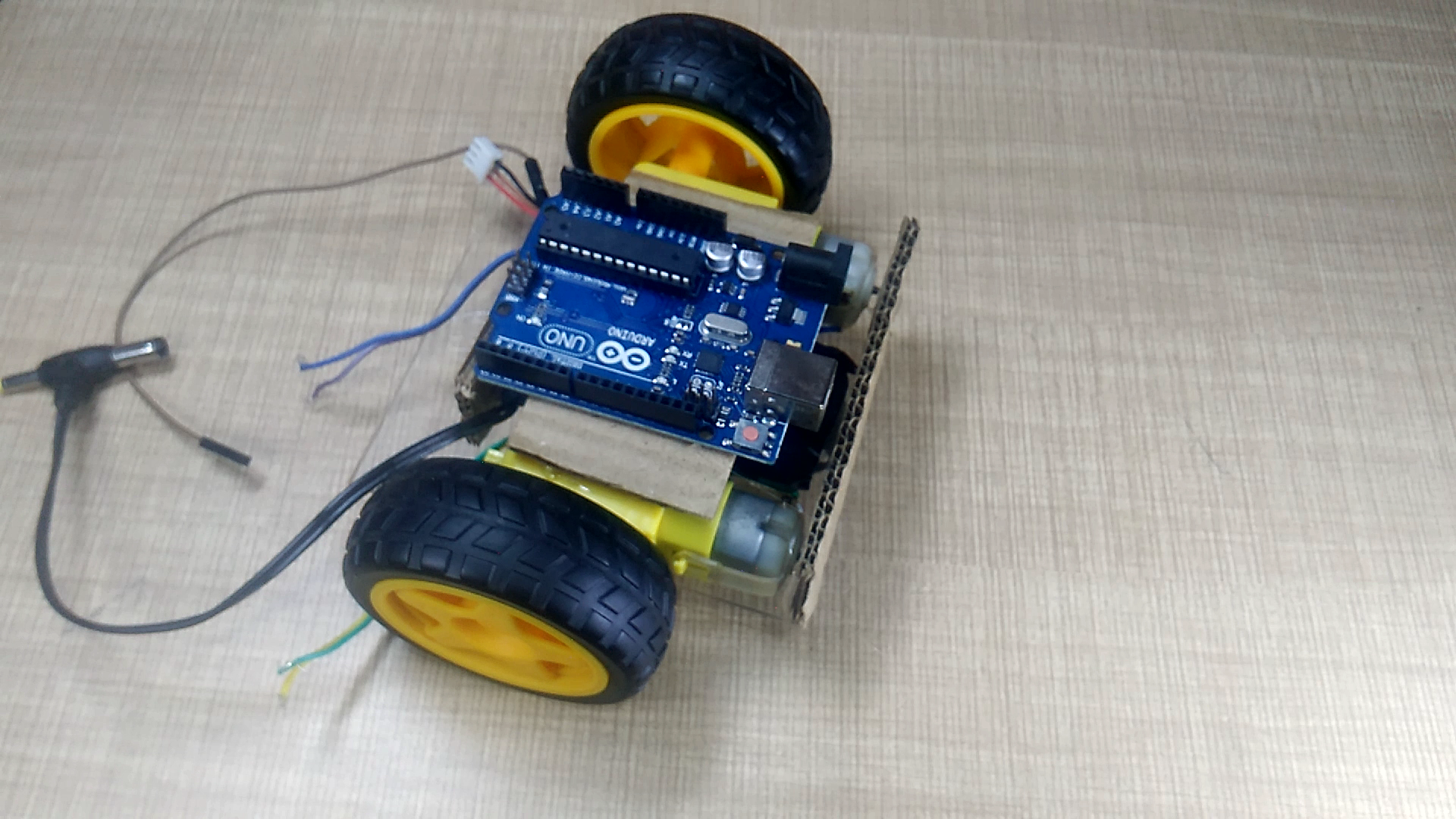 Create an Autonomous Line-Following Robot with Arduino UNO