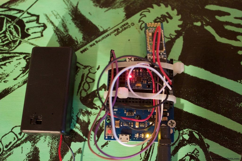 Build a DIY VR Skateboard with Arduino, Google Cardboard, and Bluetooth