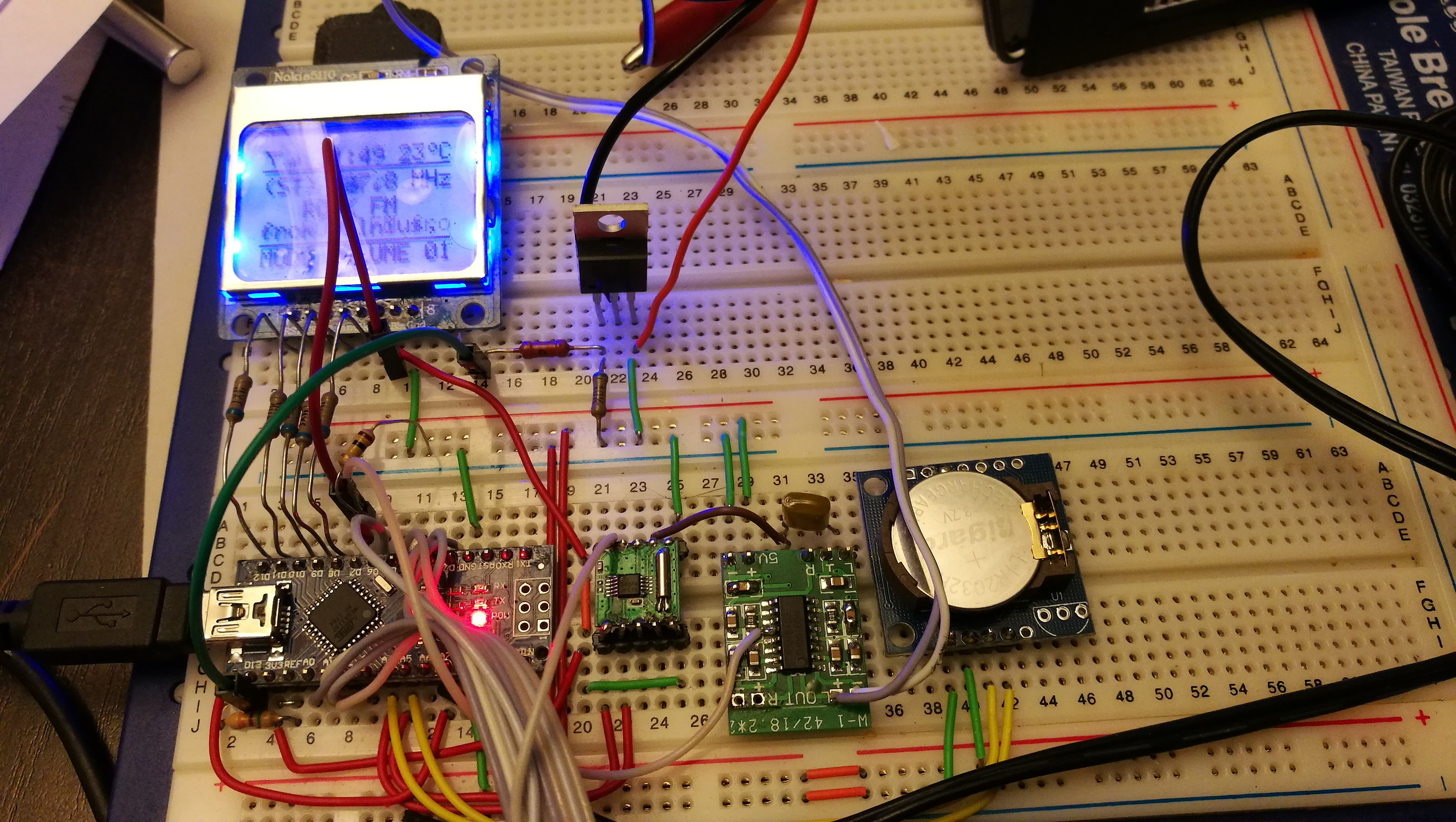 Build a Waterproof FM Radio for Your Shower with Arduino Nano, RDA5807, Nokia LCD & PAM8403