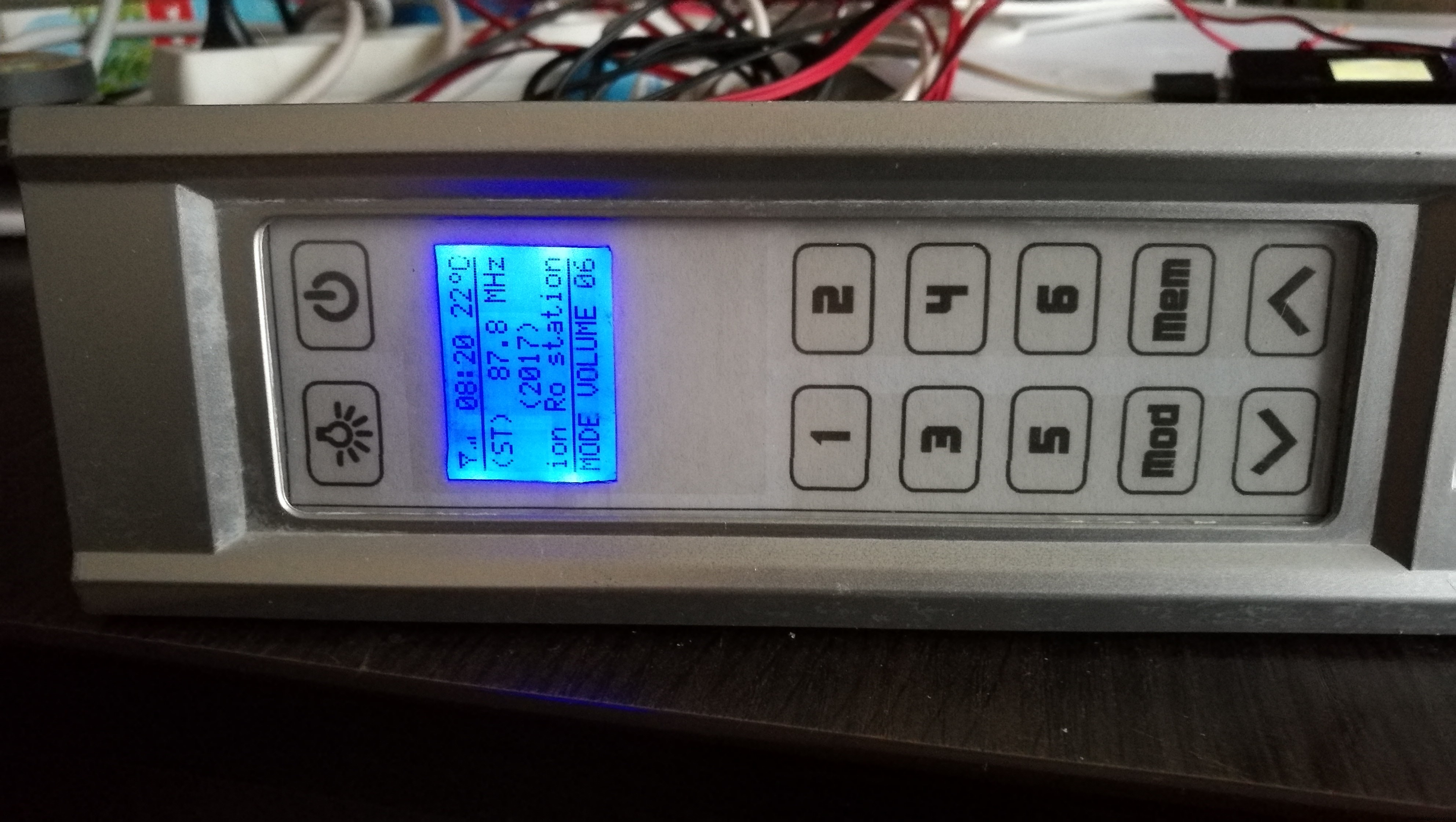 Build a Waterproof FM Radio for Your Shower with Arduino Nano, RDA5807, Nokia LCD & PAM8403