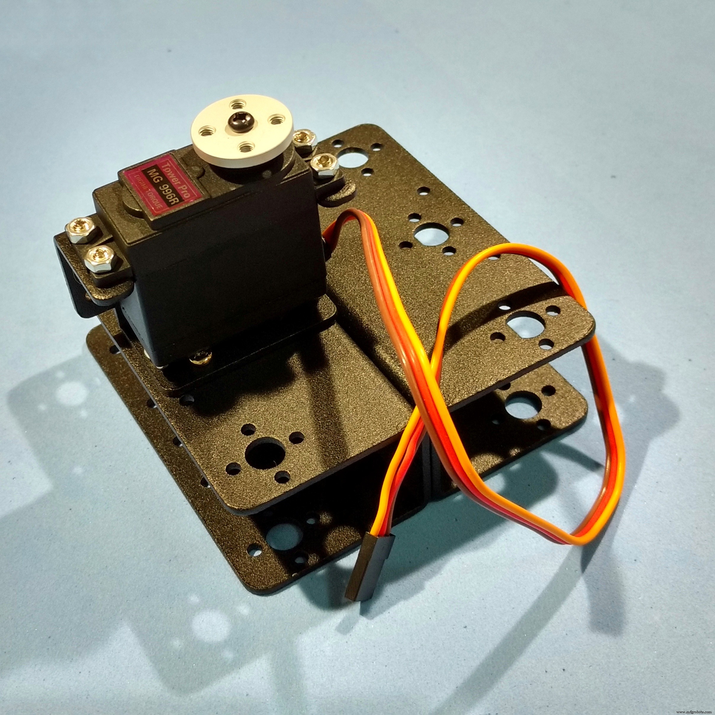 Arduino-Based Nunchuk-Operated 6-DoF Robotic Arm Kit