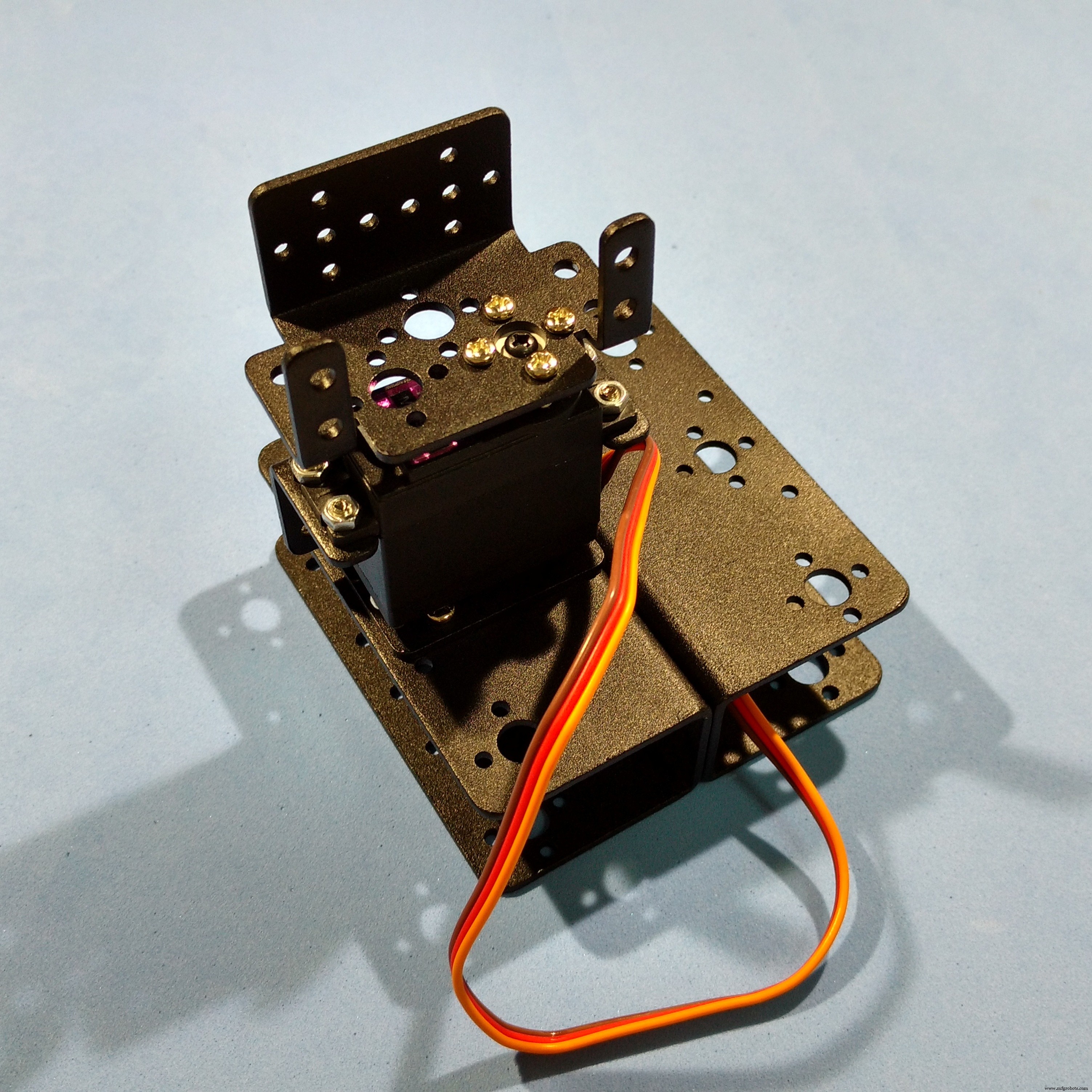 Arduino-Based Nunchuk-Operated 6-DoF Robotic Arm Kit