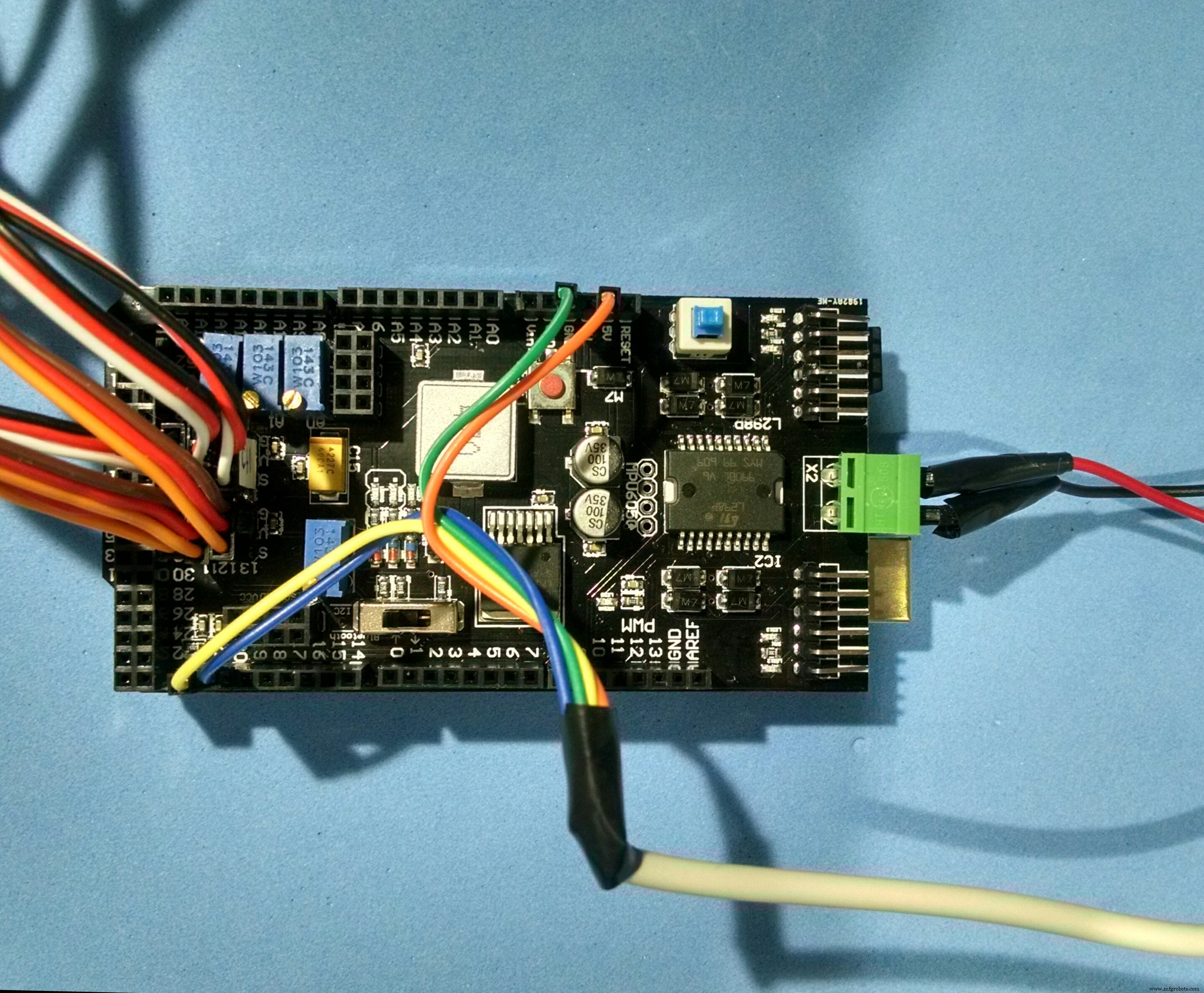 Arduino-Based Nunchuk-Operated 6-DoF Robotic Arm Kit