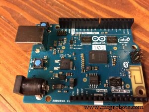 Arduino 101 BLE + Blynk: DIY Bluetooth‑Controlled Tank Robot