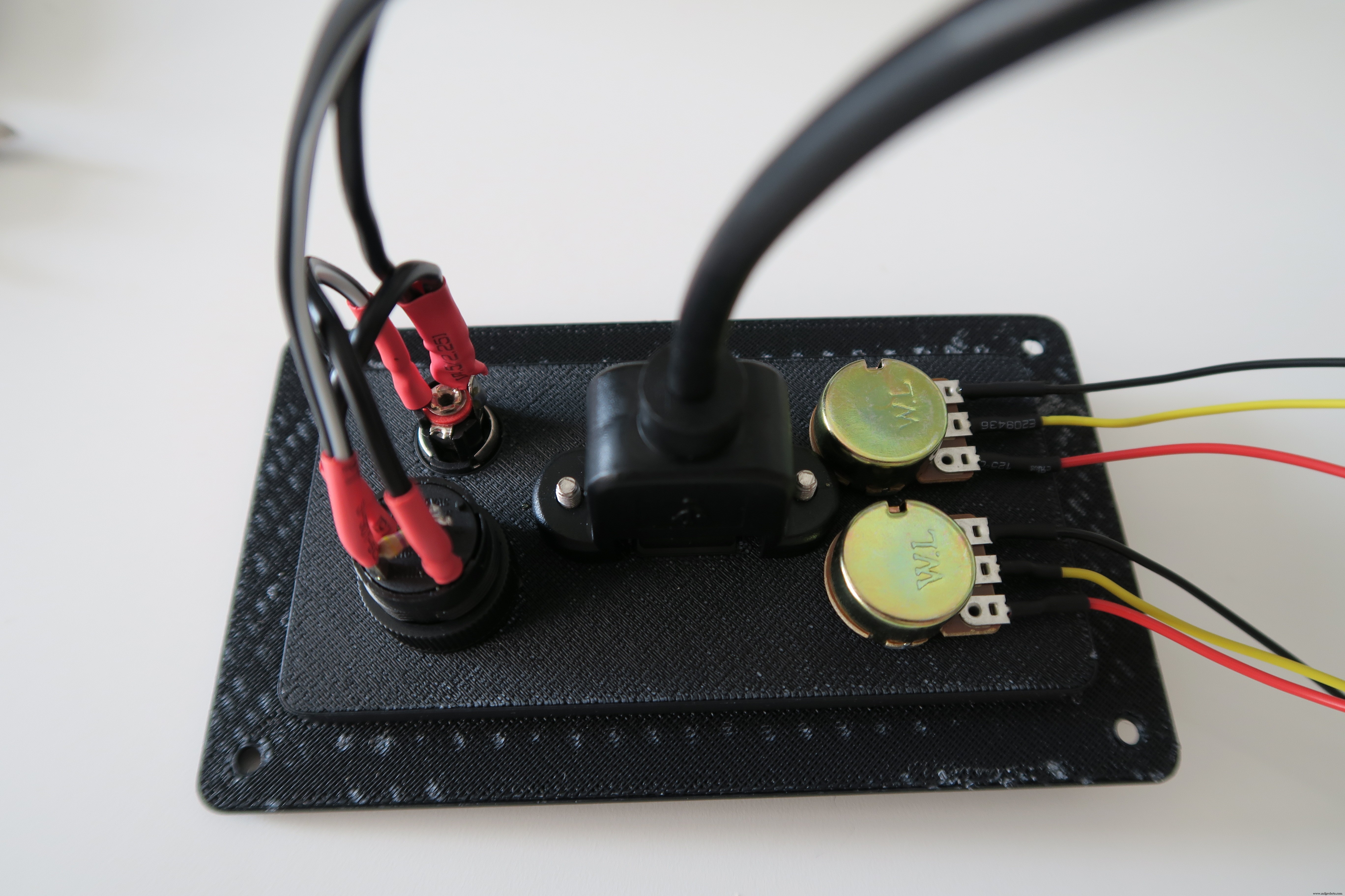 DIY Whac-A-Mole Arcade Game (Button Edition) – Arduino Project