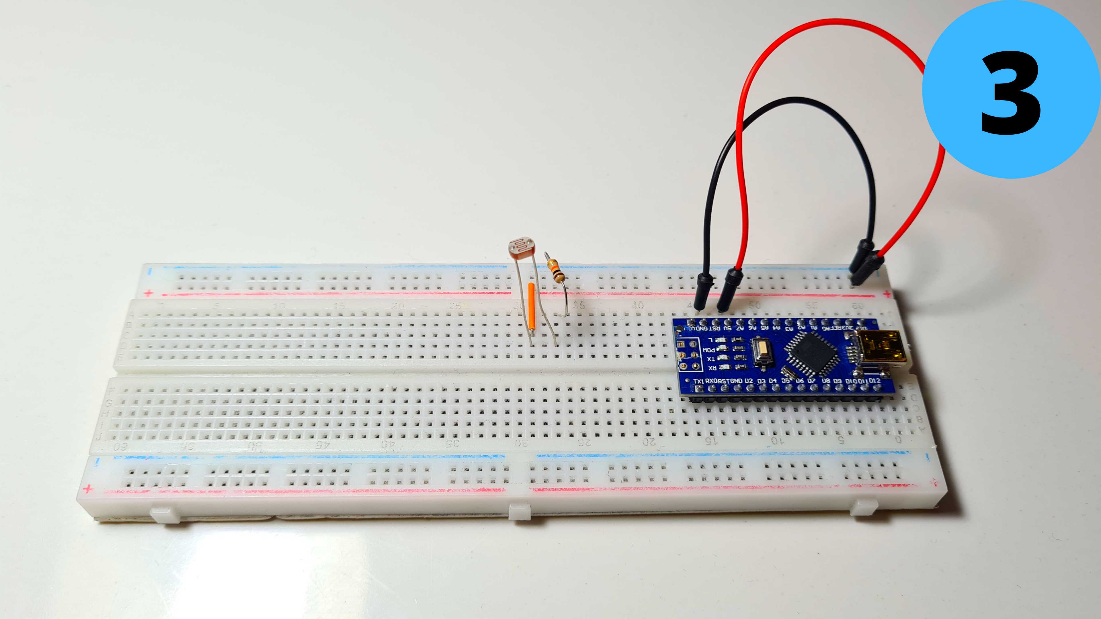 Arduino‑Powered Smart Pull‑Up Bar with Audio Feedback and Light Sensor