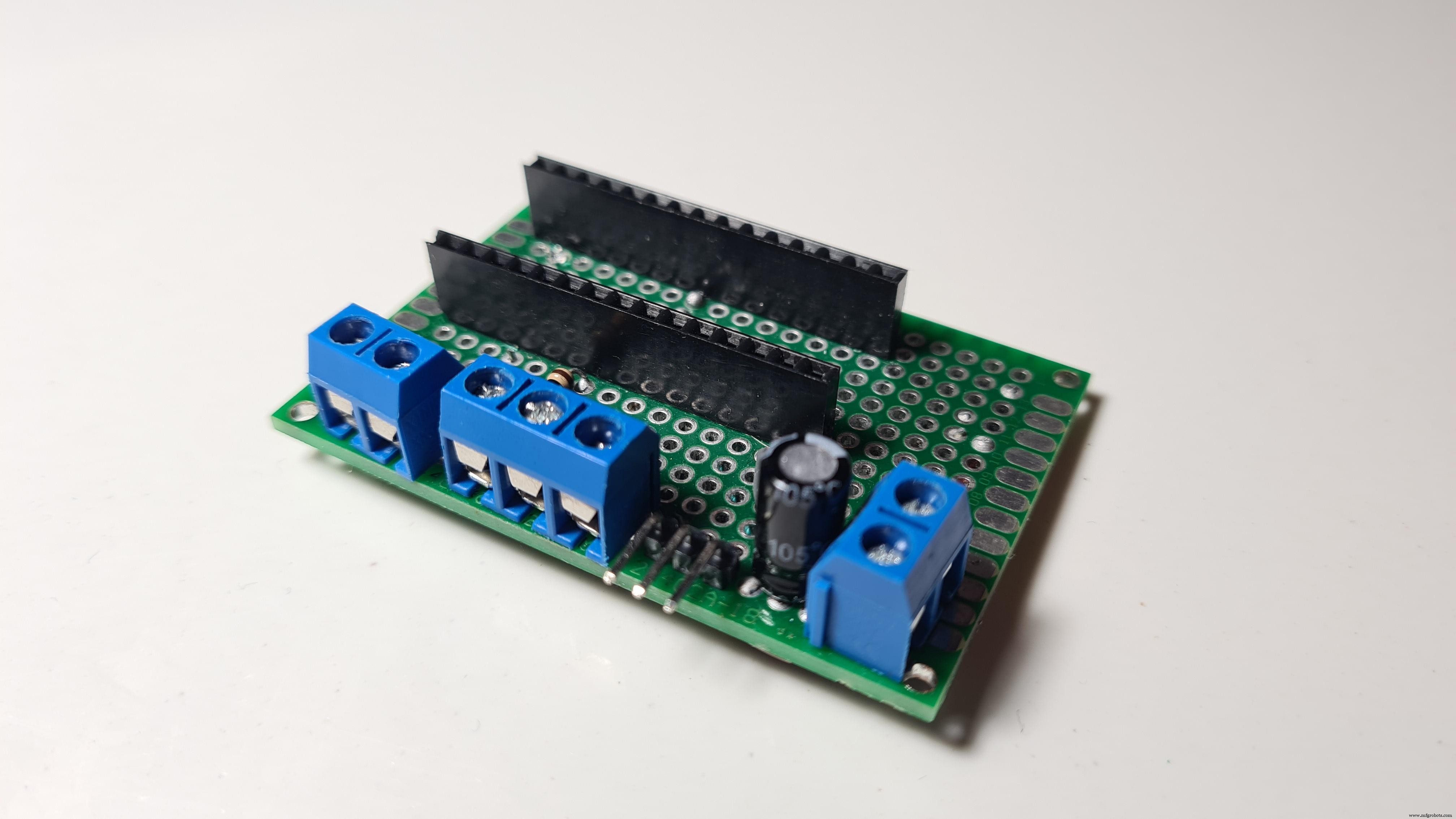 Arduino‑Powered Smart Pull‑Up Bar with Audio Feedback and Light Sensor