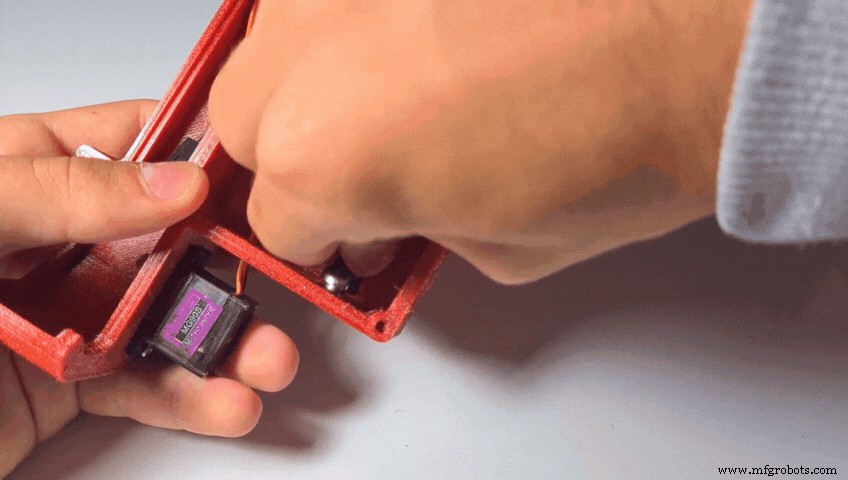 Arduino‑Powered Smart Pull‑Up Bar with Audio Feedback and Light Sensor