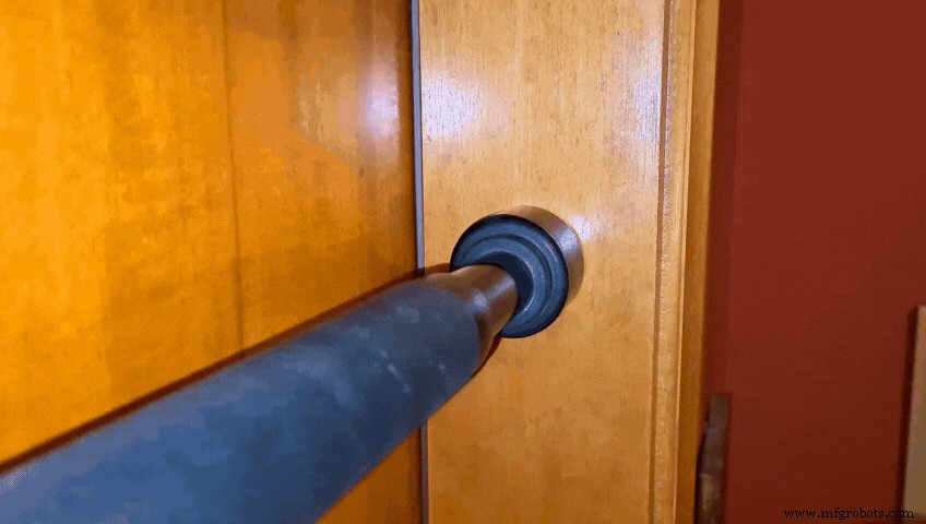 Arduino‑Powered Smart Pull‑Up Bar with Audio Feedback and Light Sensor