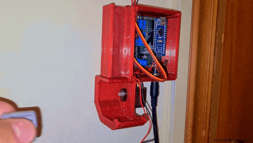 Arduino‑Powered Smart Pull‑Up Bar with Audio Feedback and Light Sensor