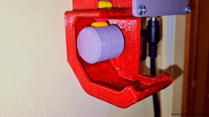 Arduino‑Powered Smart Pull‑Up Bar with Audio Feedback and Light Sensor