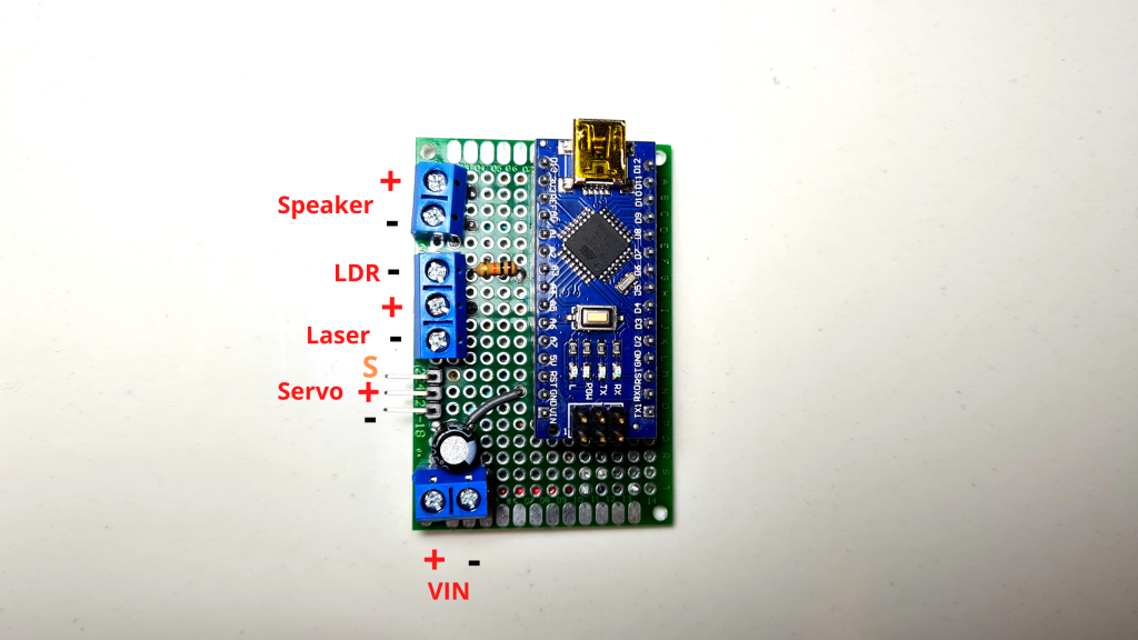 Arduino‑Powered Smart Pull‑Up Bar with Audio Feedback and Light Sensor