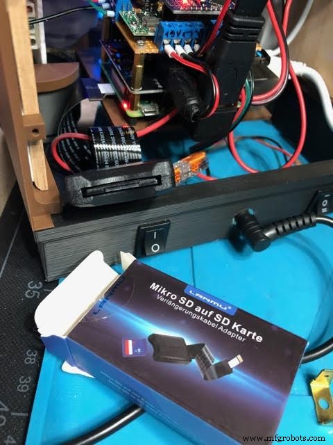 Modern Jukebox: Raspberry Pi & Arduino LED Music Player