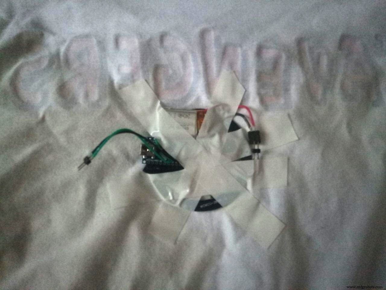 Real‑Time Heartbeat LED Visualizer Powered by ECG