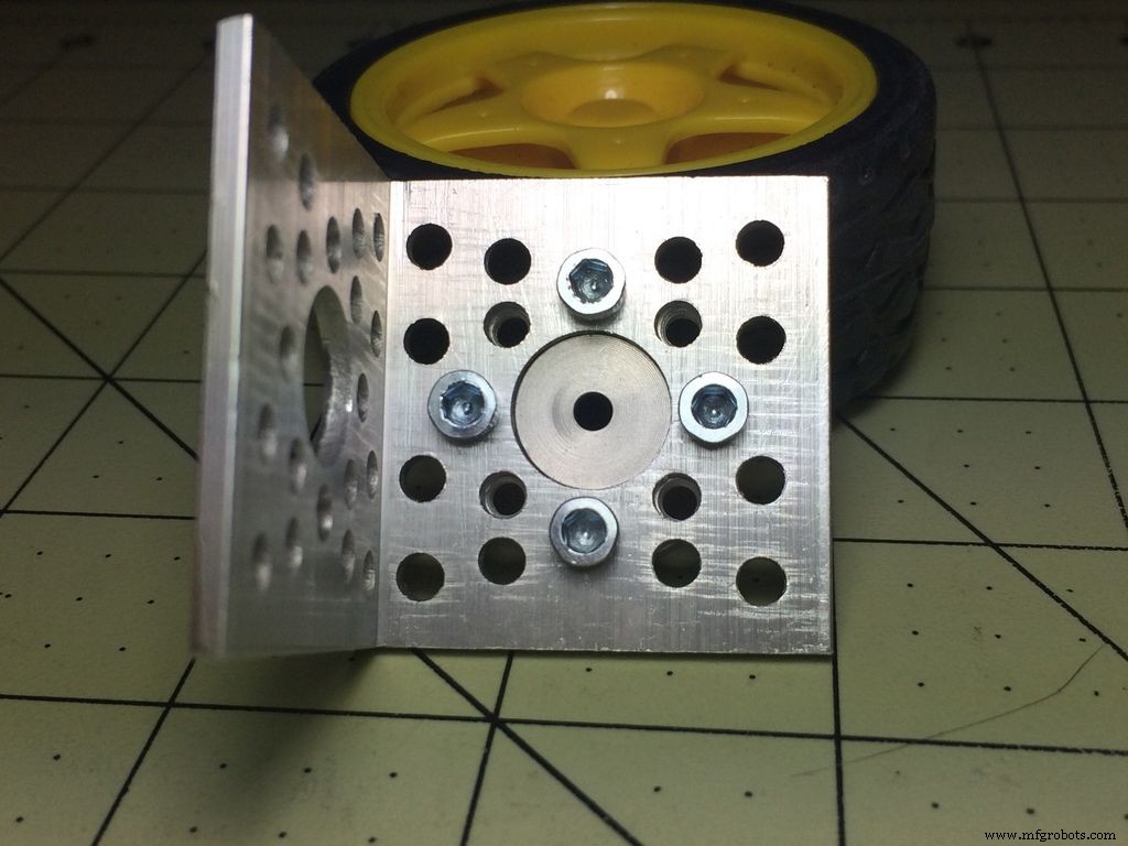 Advanced Remote‑Controlled Gripper Robot for Precision Handling