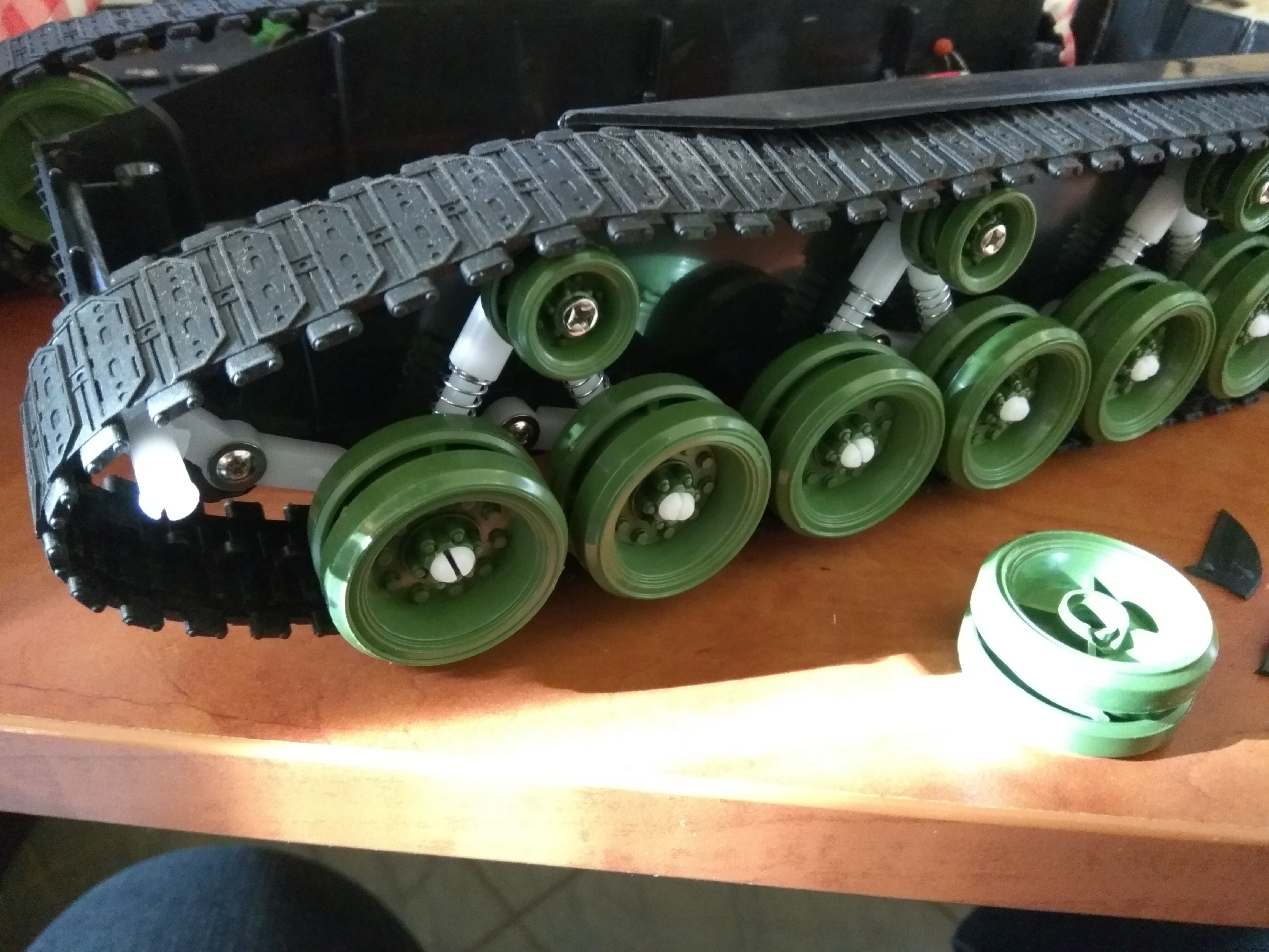 Build Your Own Autonomous Tank: Walabot, Arduino, Raspberry Pi & Alexa Integration