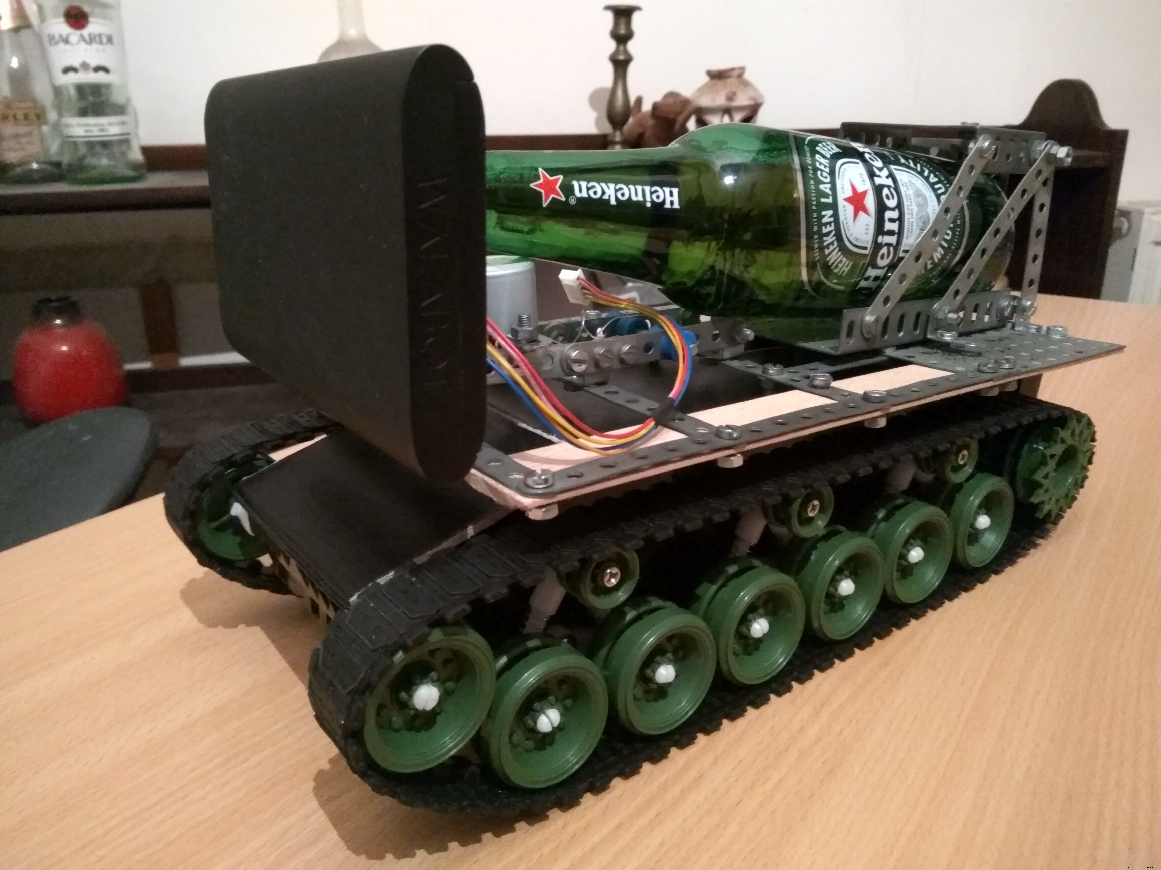 Build Your Own Autonomous Tank: Walabot, Arduino, Raspberry Pi & Alexa Integration