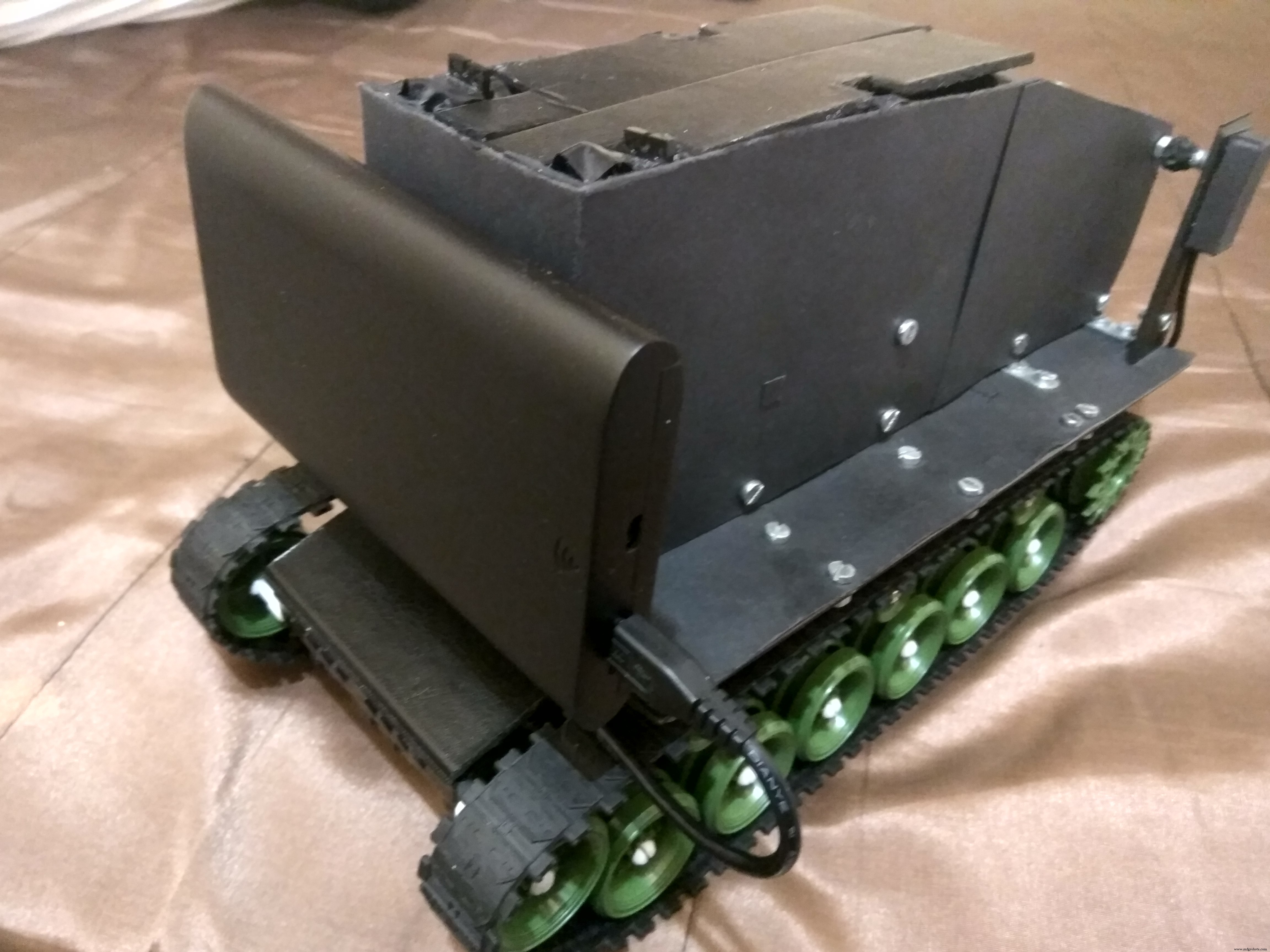 Build Your Own Autonomous Tank: Walabot, Arduino, Raspberry Pi & Alexa Integration