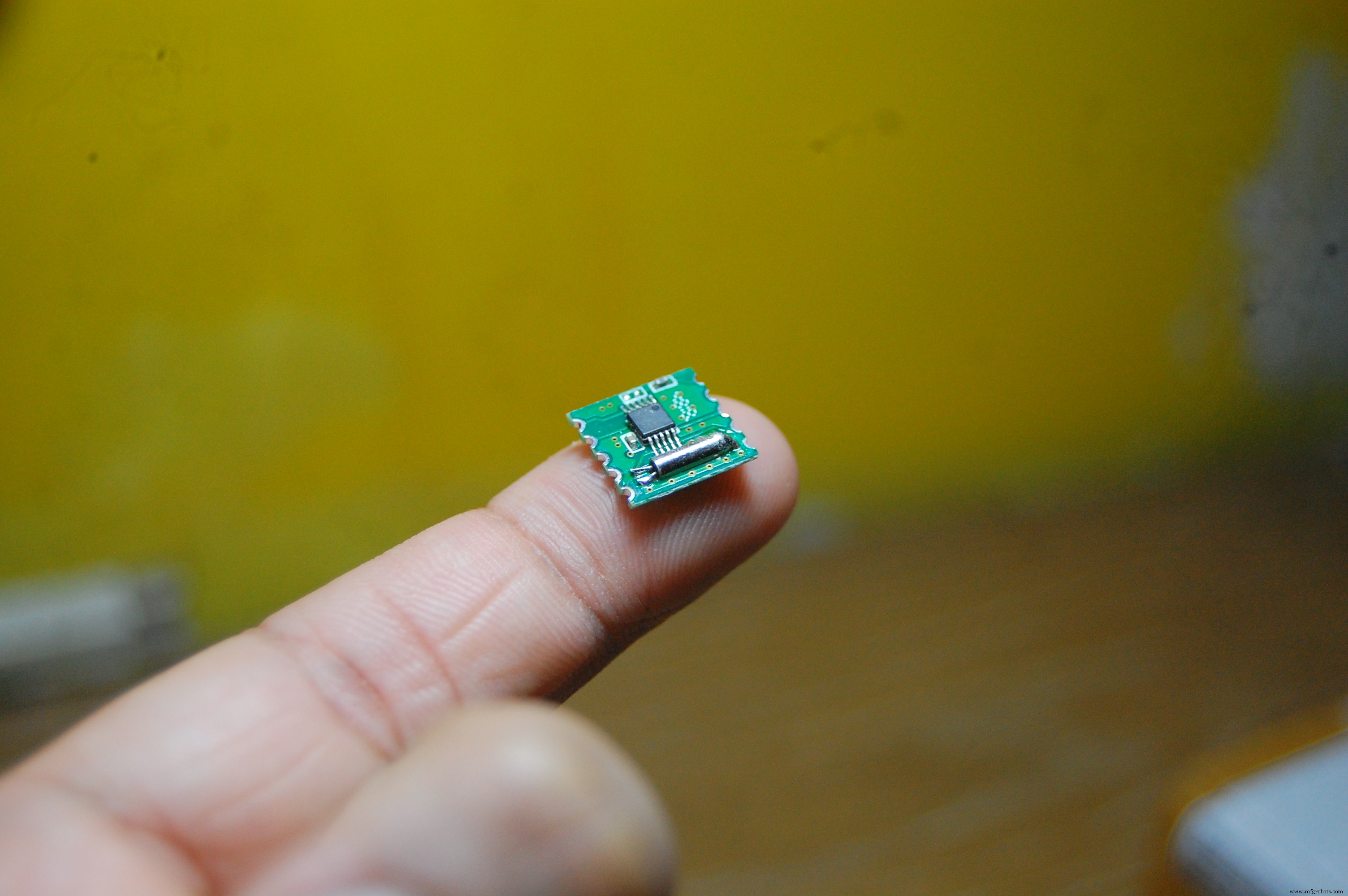 Build a Compact FM Radio with Arduino Nano and RDA8057M