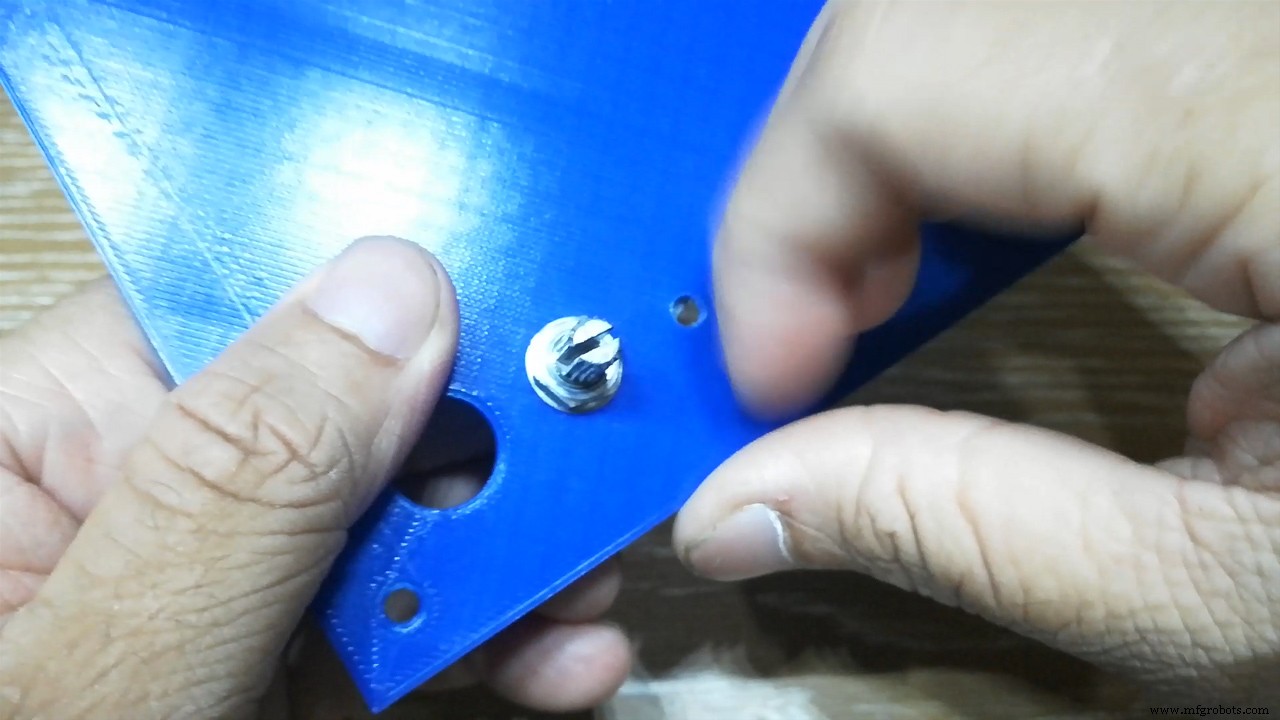 Build a Compact FM Radio with Arduino Nano and RDA8057M