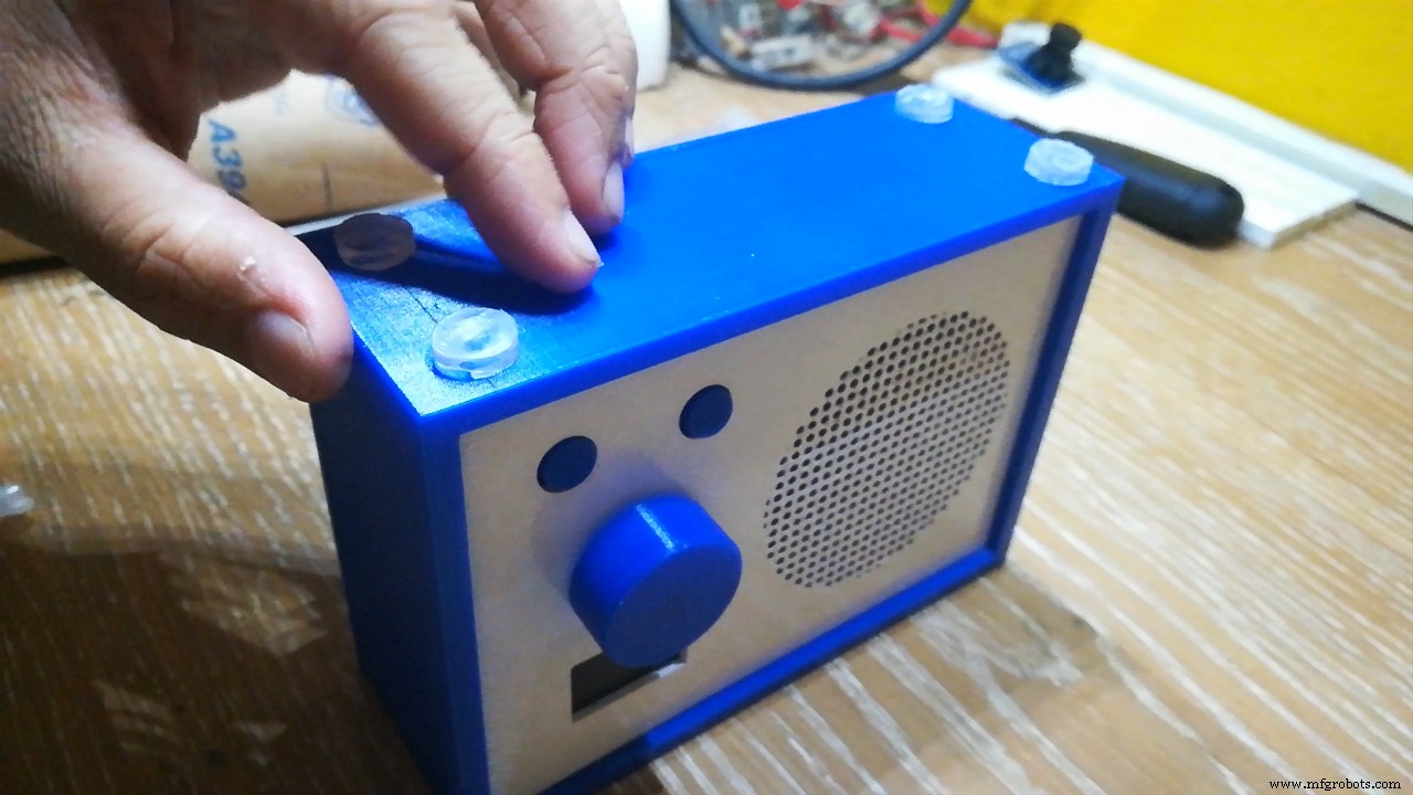 Build a Compact FM Radio with Arduino Nano and RDA8057M