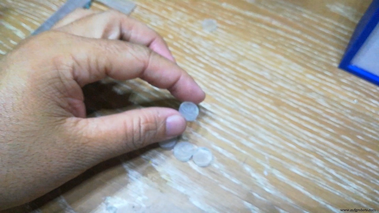 Build a Compact FM Radio with Arduino Nano and RDA8057M