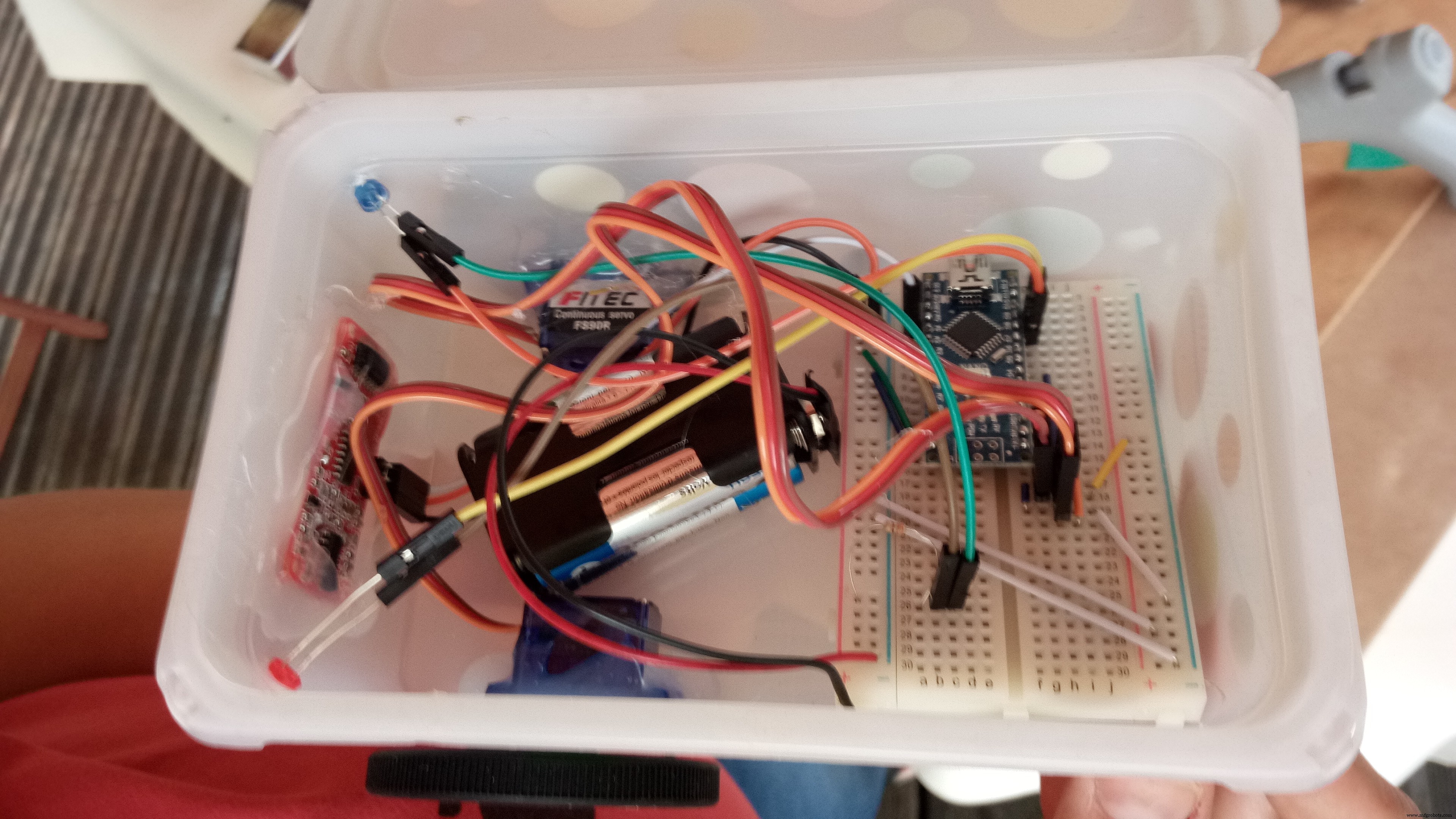 Arduino-Powered Little Rover: Build Your Own Autonomous Robot