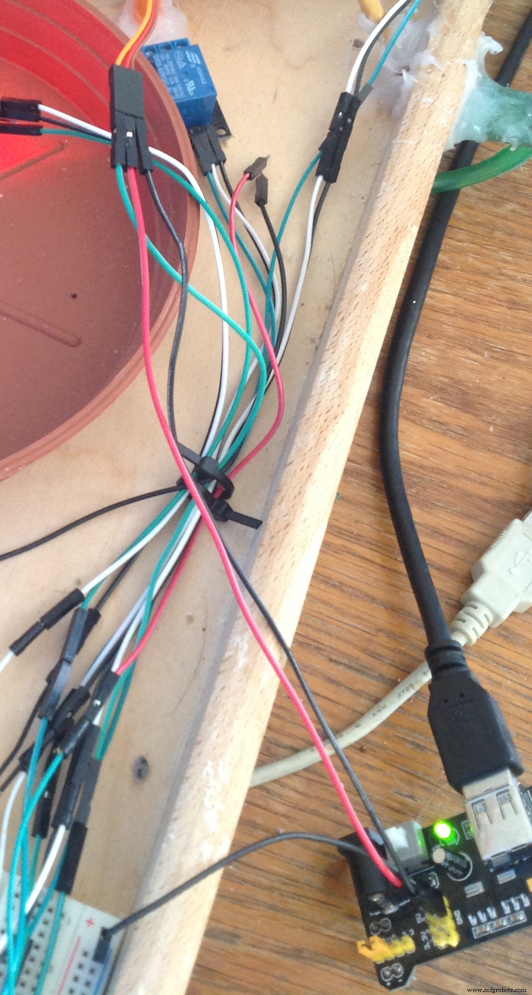 Smart Windows 10 IoT Plant Monitoring System