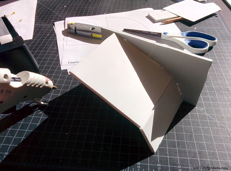 DIY Holiday Shadow Theater: Build a Light Show with Arduino and Addressable LED Strip