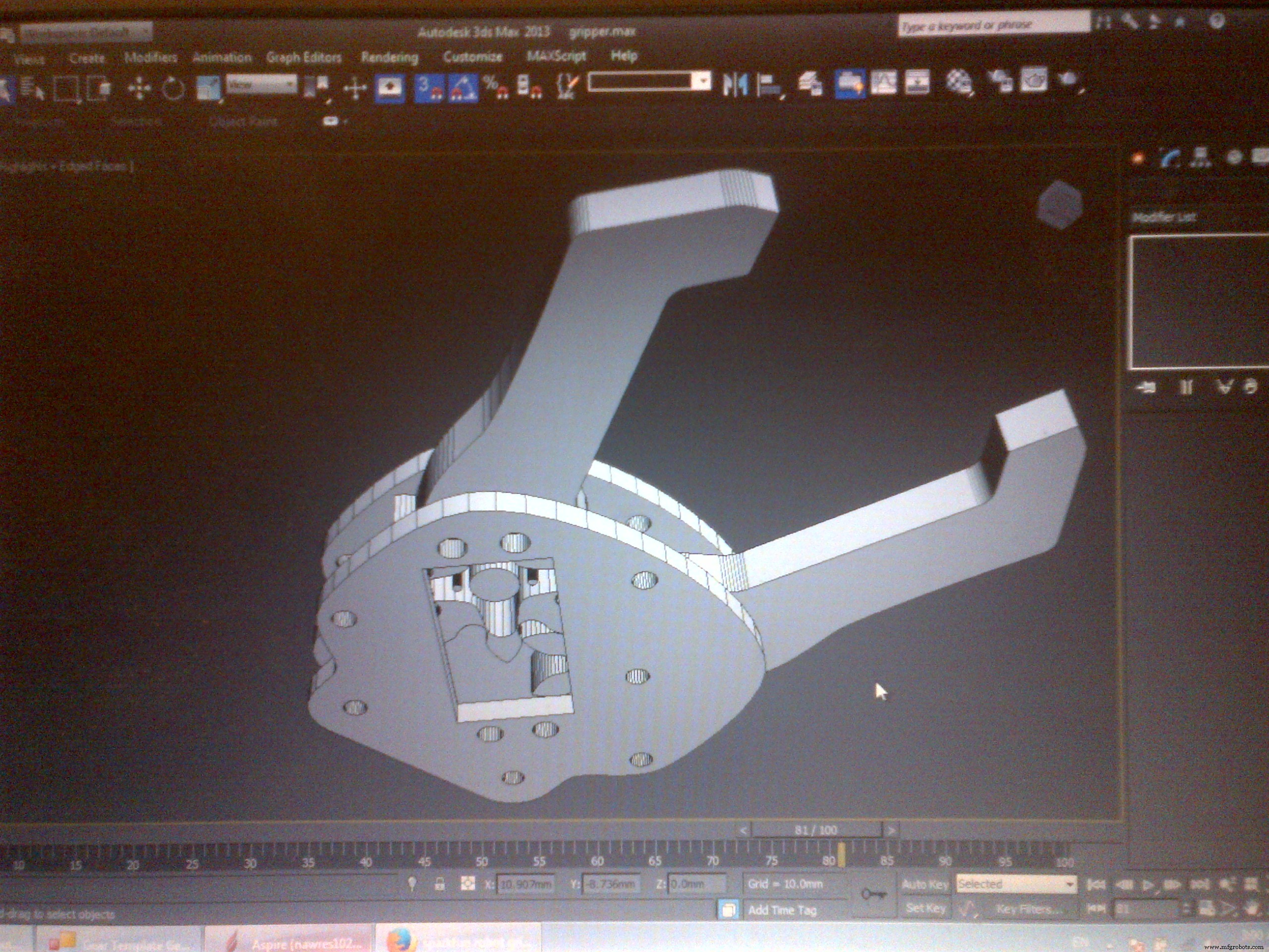 DIY Robot Gripper: Build an Arduino-Driven Plastic Hand