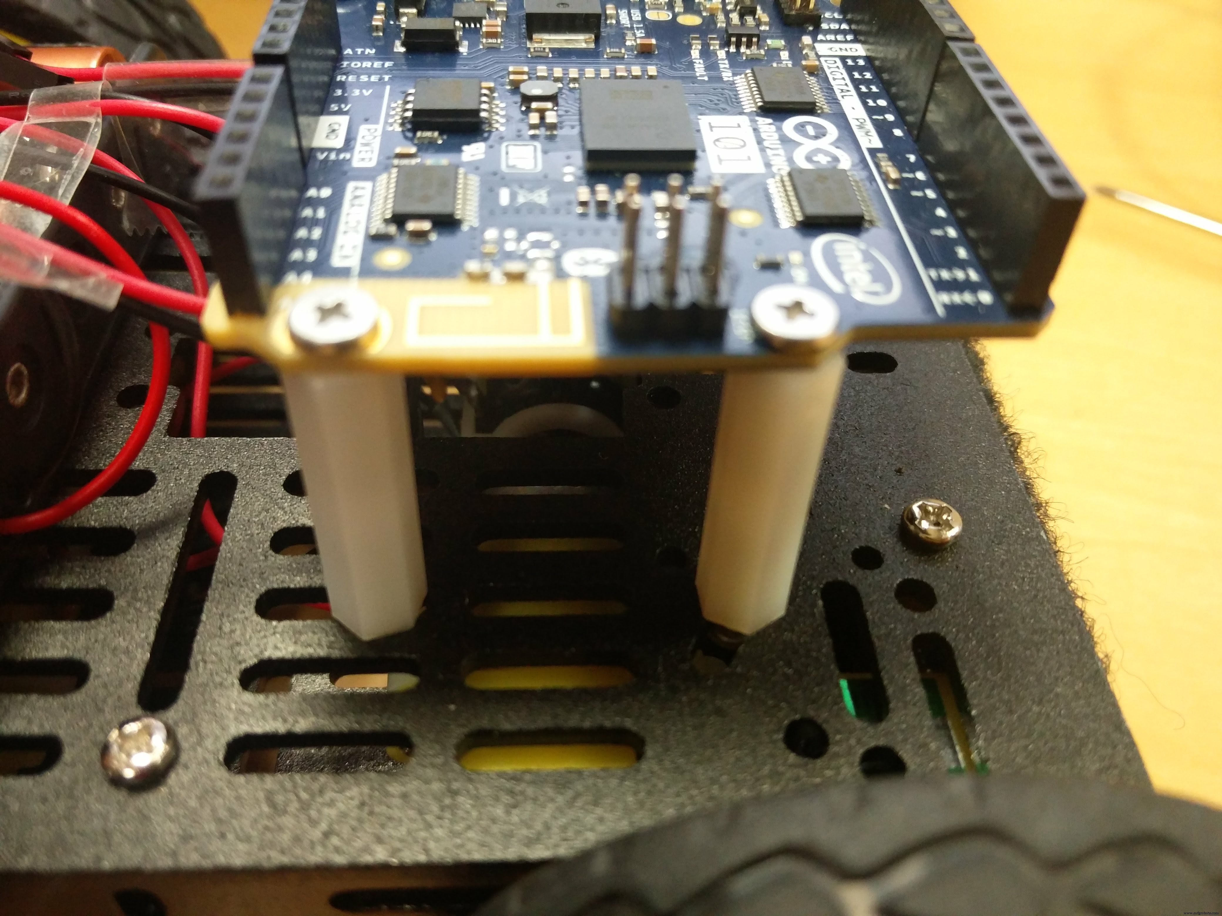 BLE Bot 9000: Advanced Bluetooth‑Enabled Arduino Robot Kit