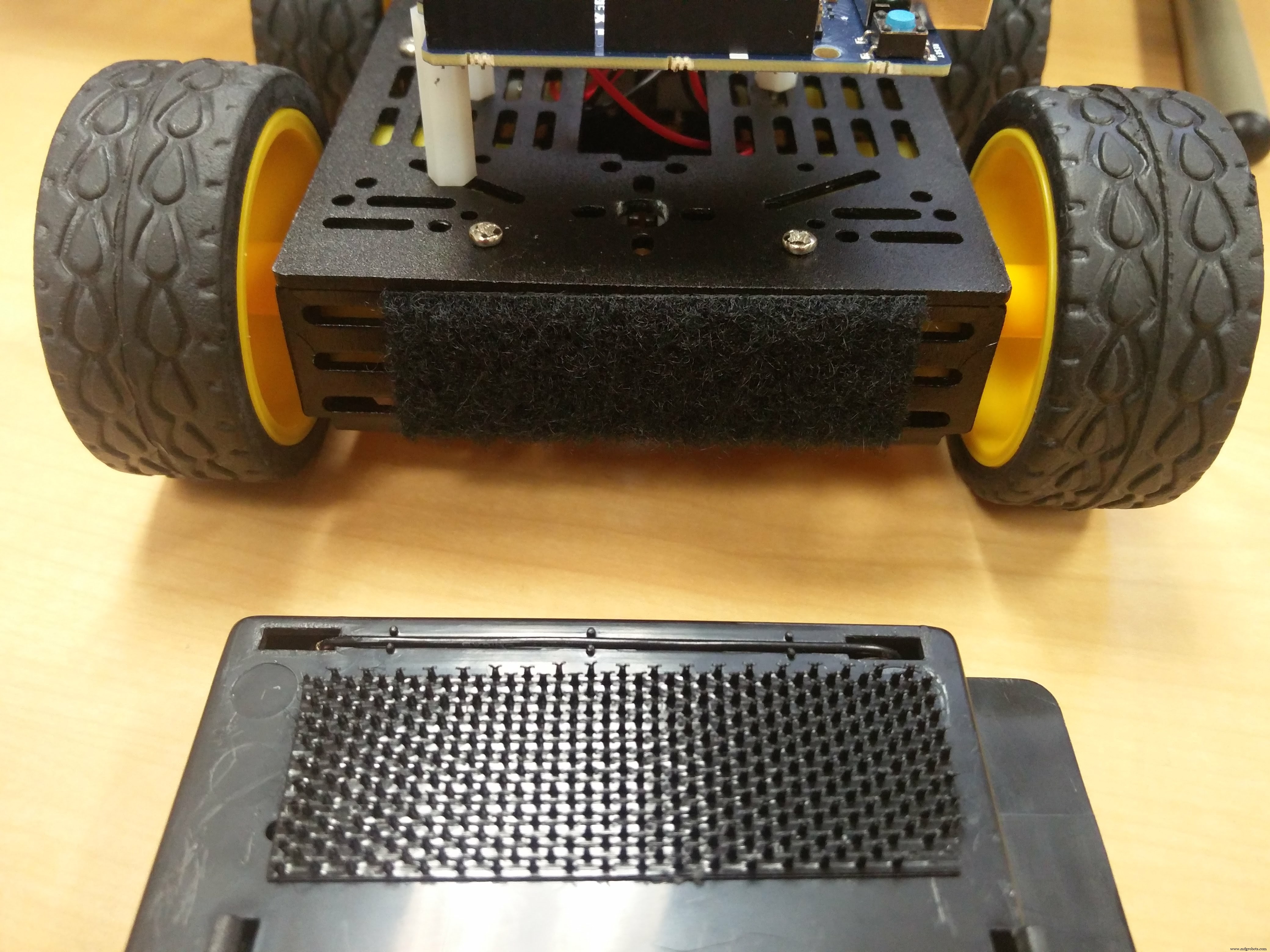 BLE Bot 9000: Advanced Bluetooth‑Enabled Arduino Robot Kit
