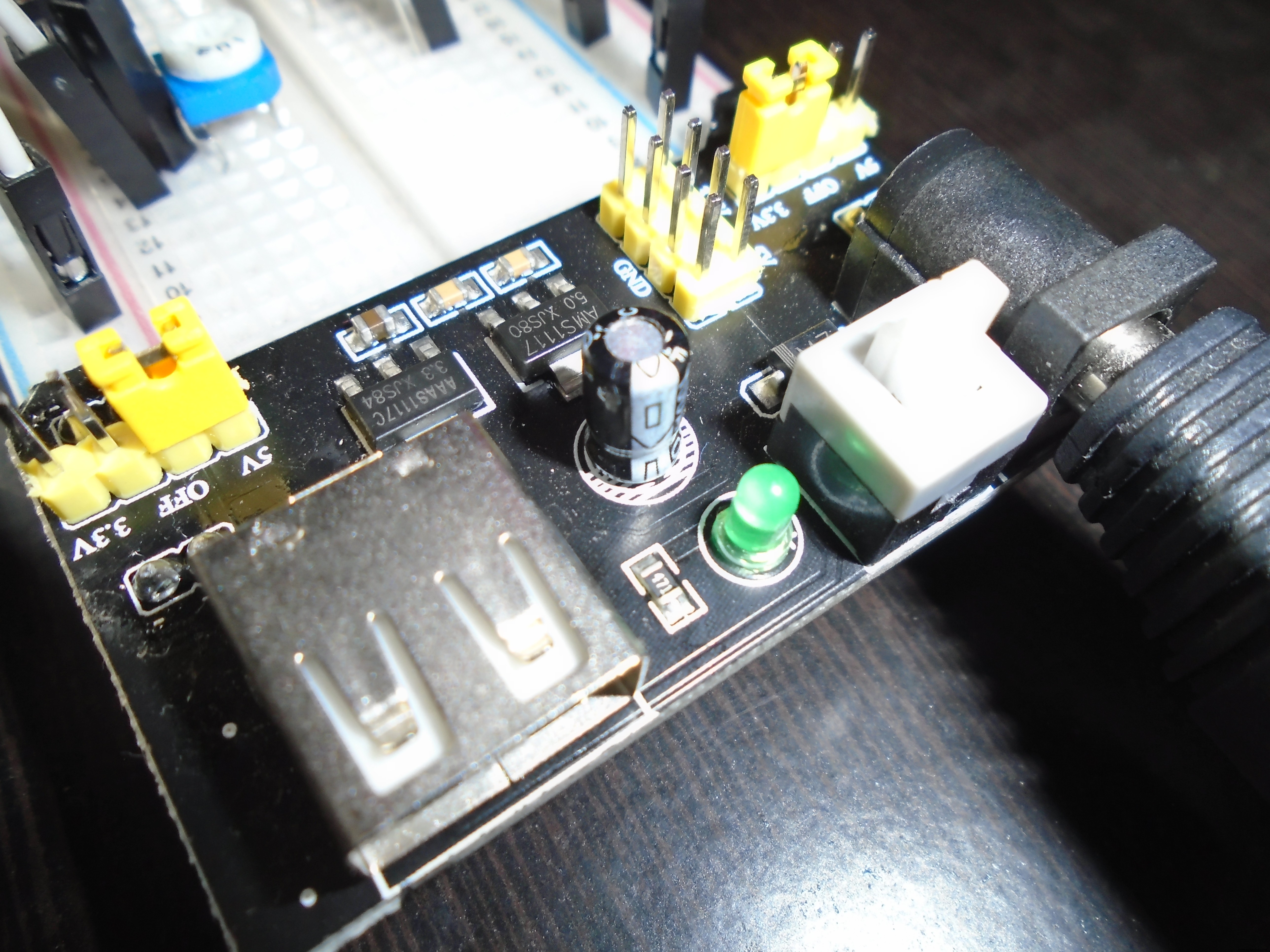 Real‑Time Weather Monitoring with Arduino & ThingSpeak IoT