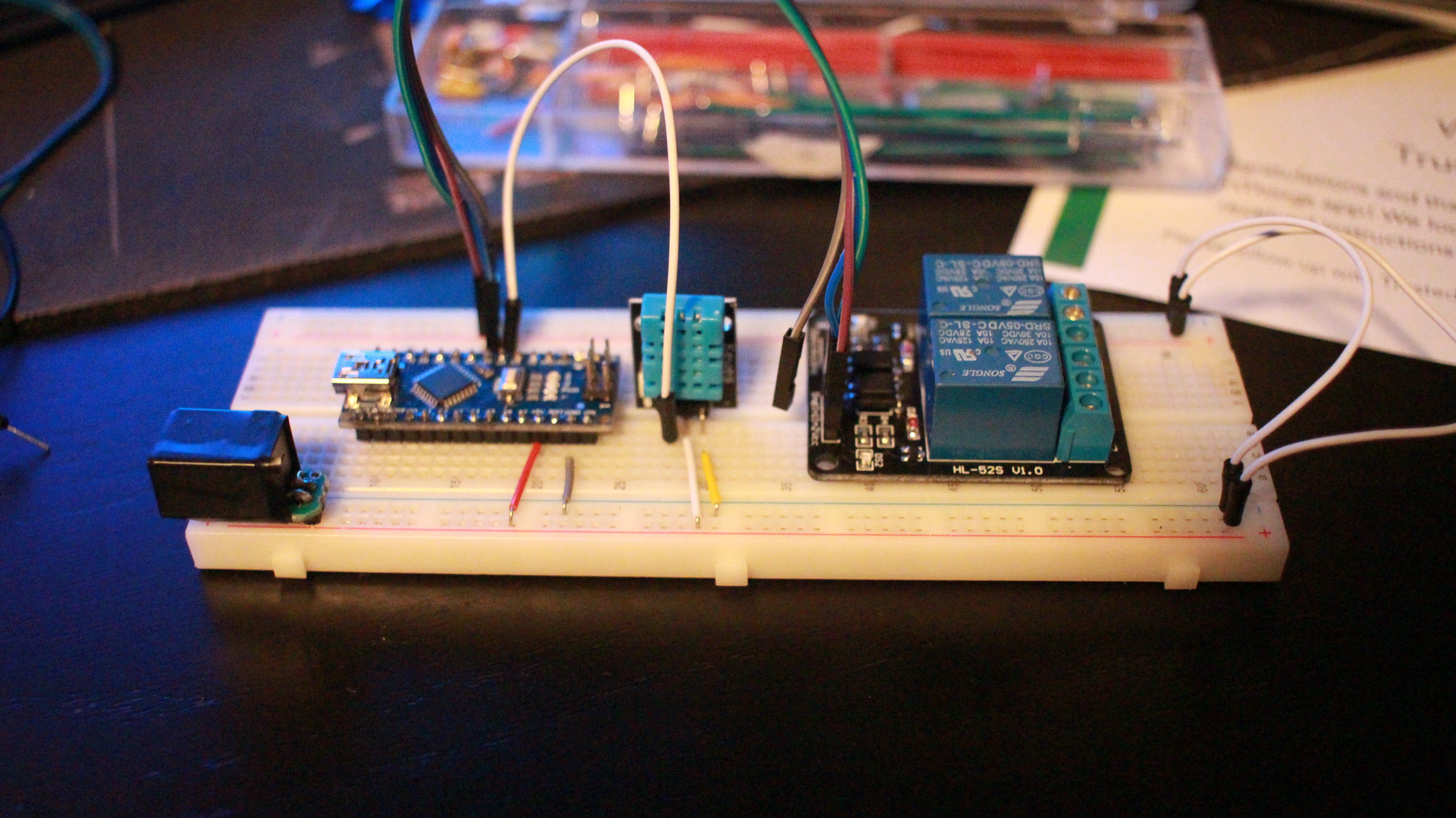 Smart AV Cabinet Fan Controller – Arduino Nano, DHT11, and Relay for Optimal Cooling