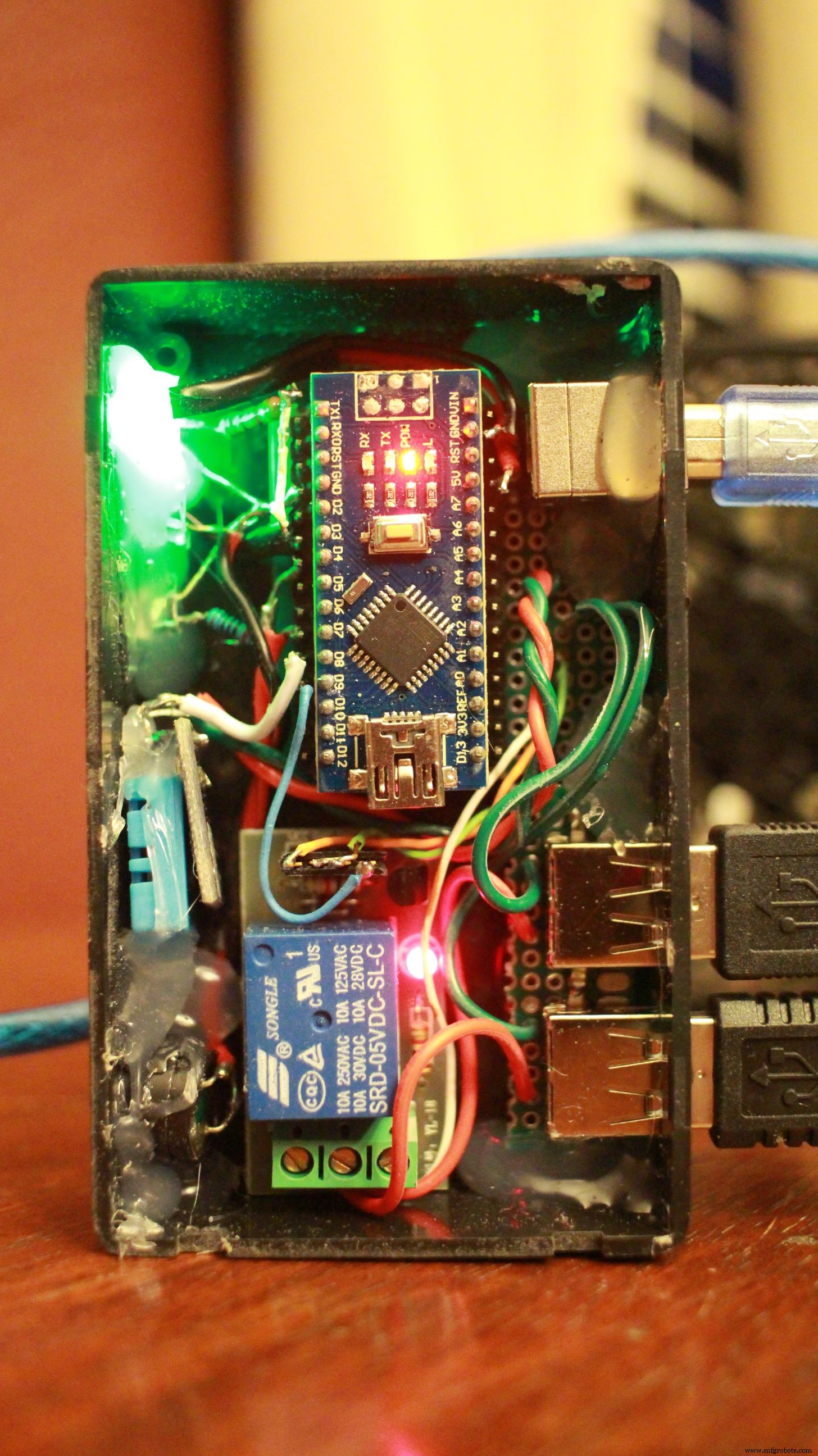 Smart AV Cabinet Fan Controller – Arduino Nano, DHT11, and Relay for Optimal Cooling