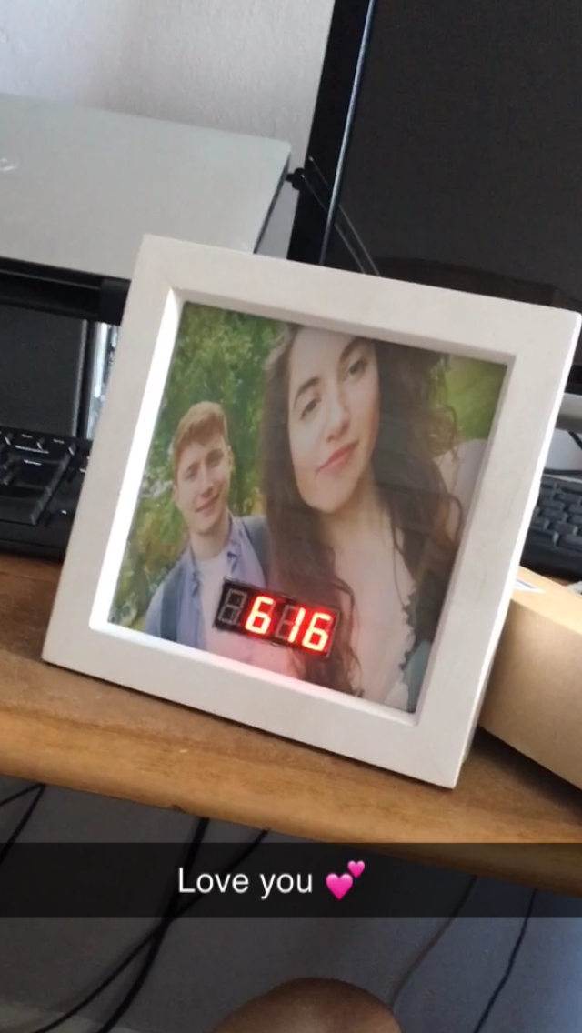 Valentine s Day Gift: DIY Days‑Together Counter