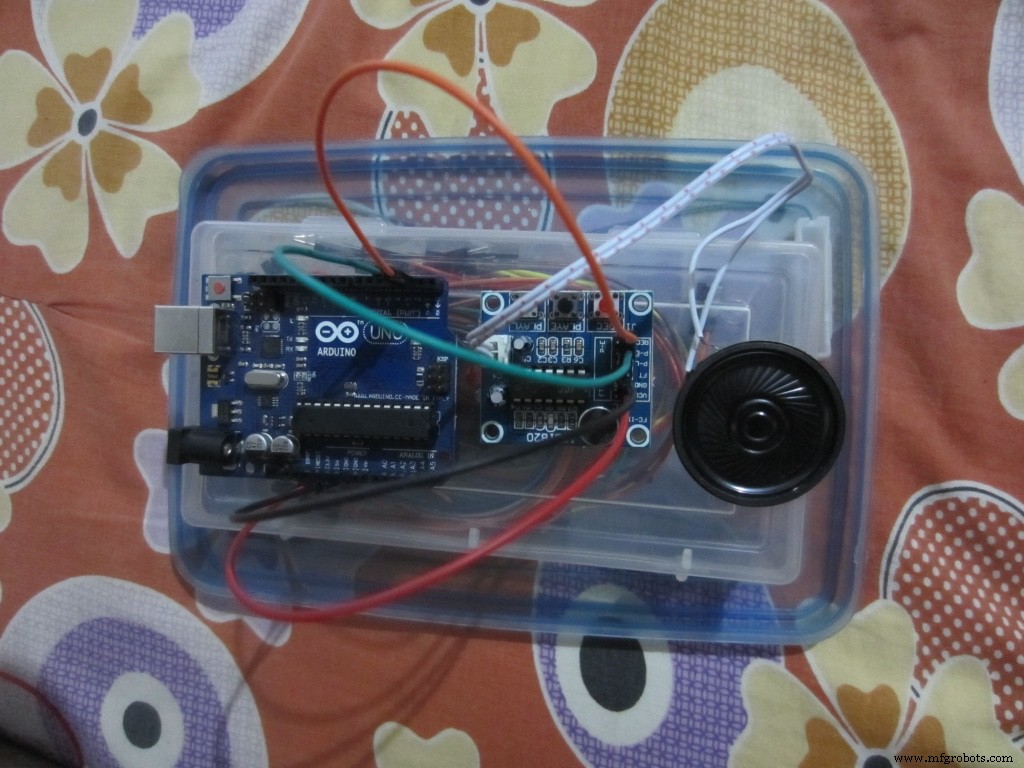 Arduino-Powered ISD1820 Voice Recorder & Playback System