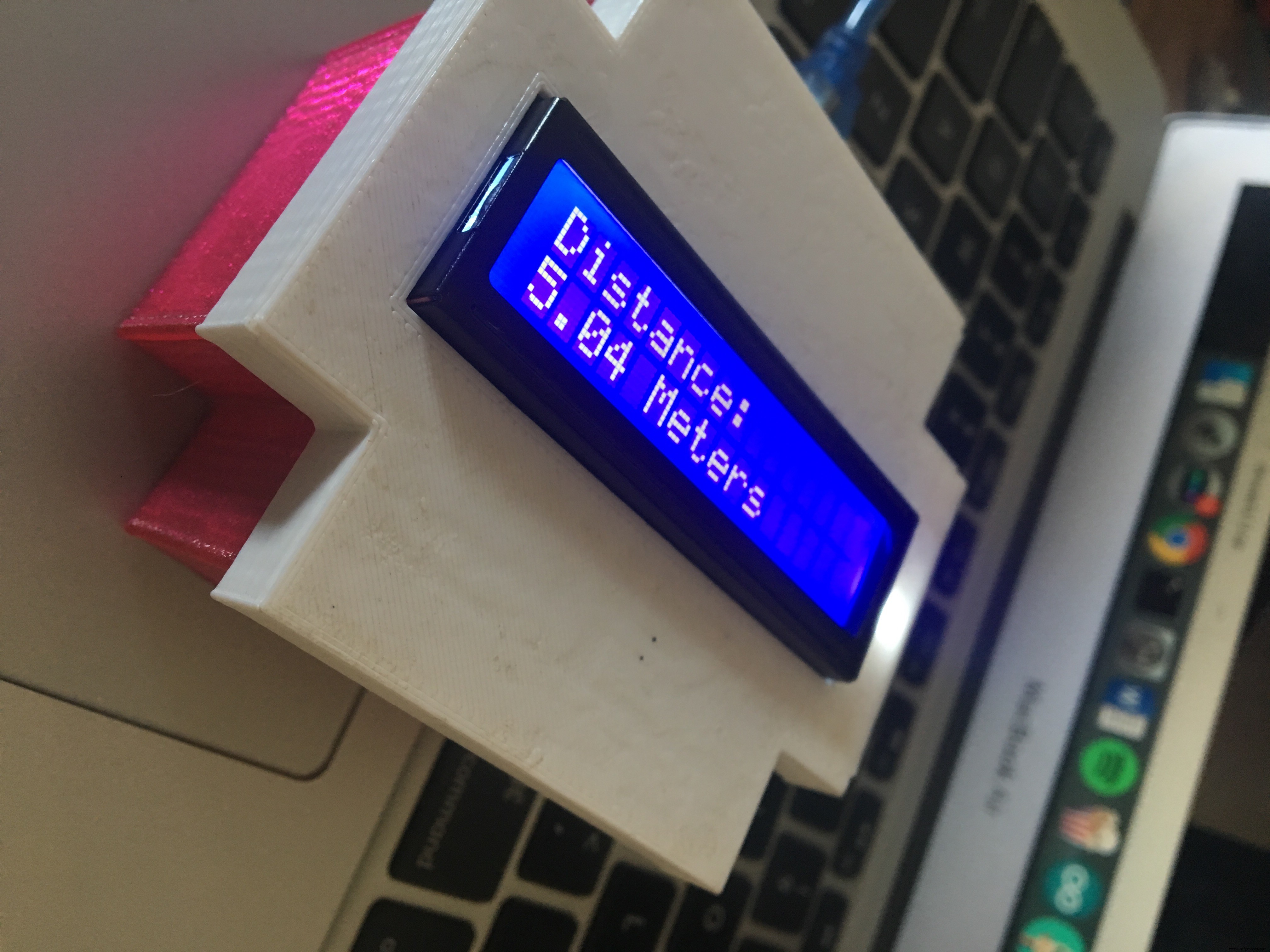 Arduino 101: Build a Pedometer with DHT11 Sensor & LCD Display