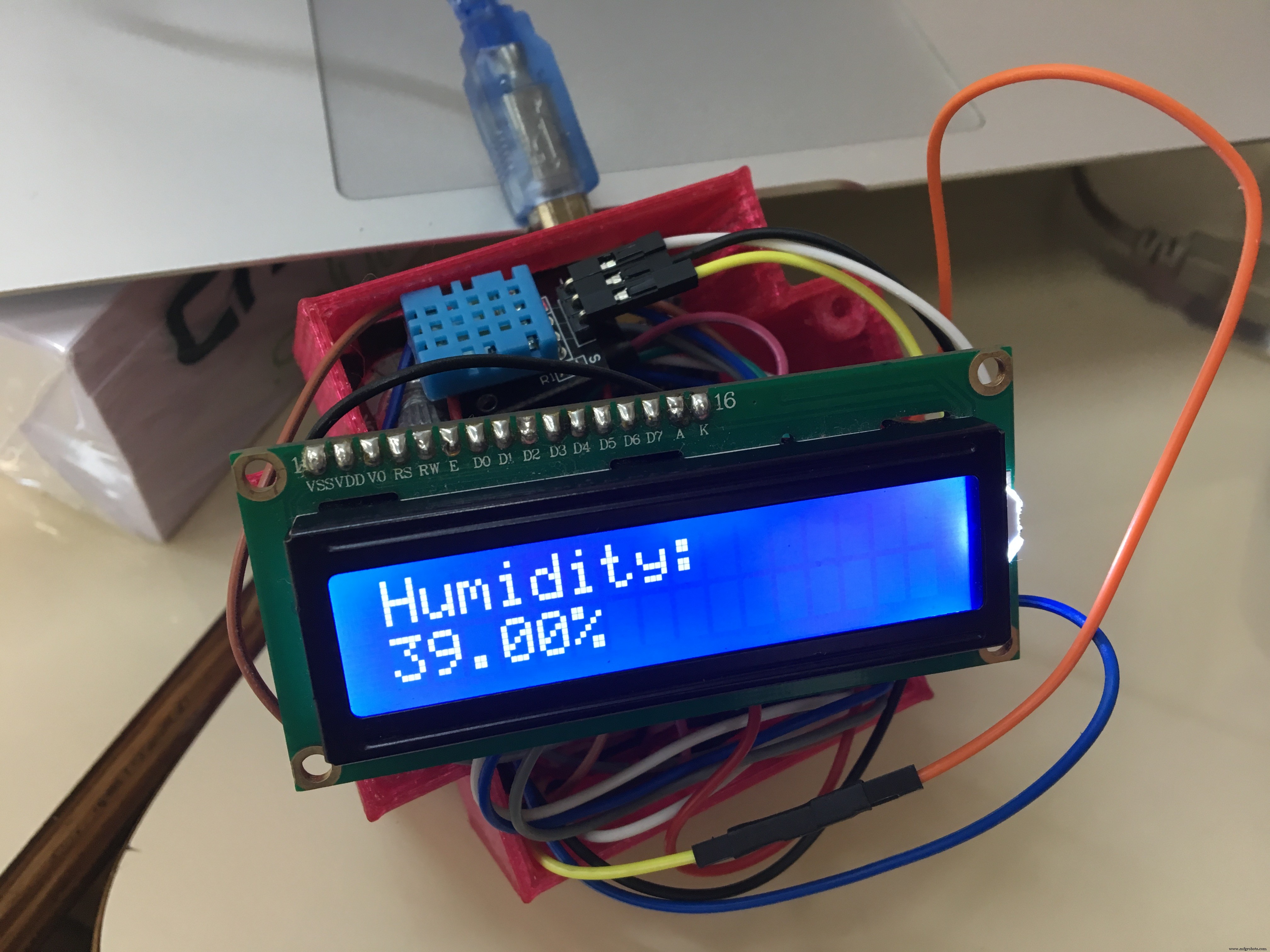 Arduino 101: Build a Pedometer with DHT11 Sensor & LCD Display
