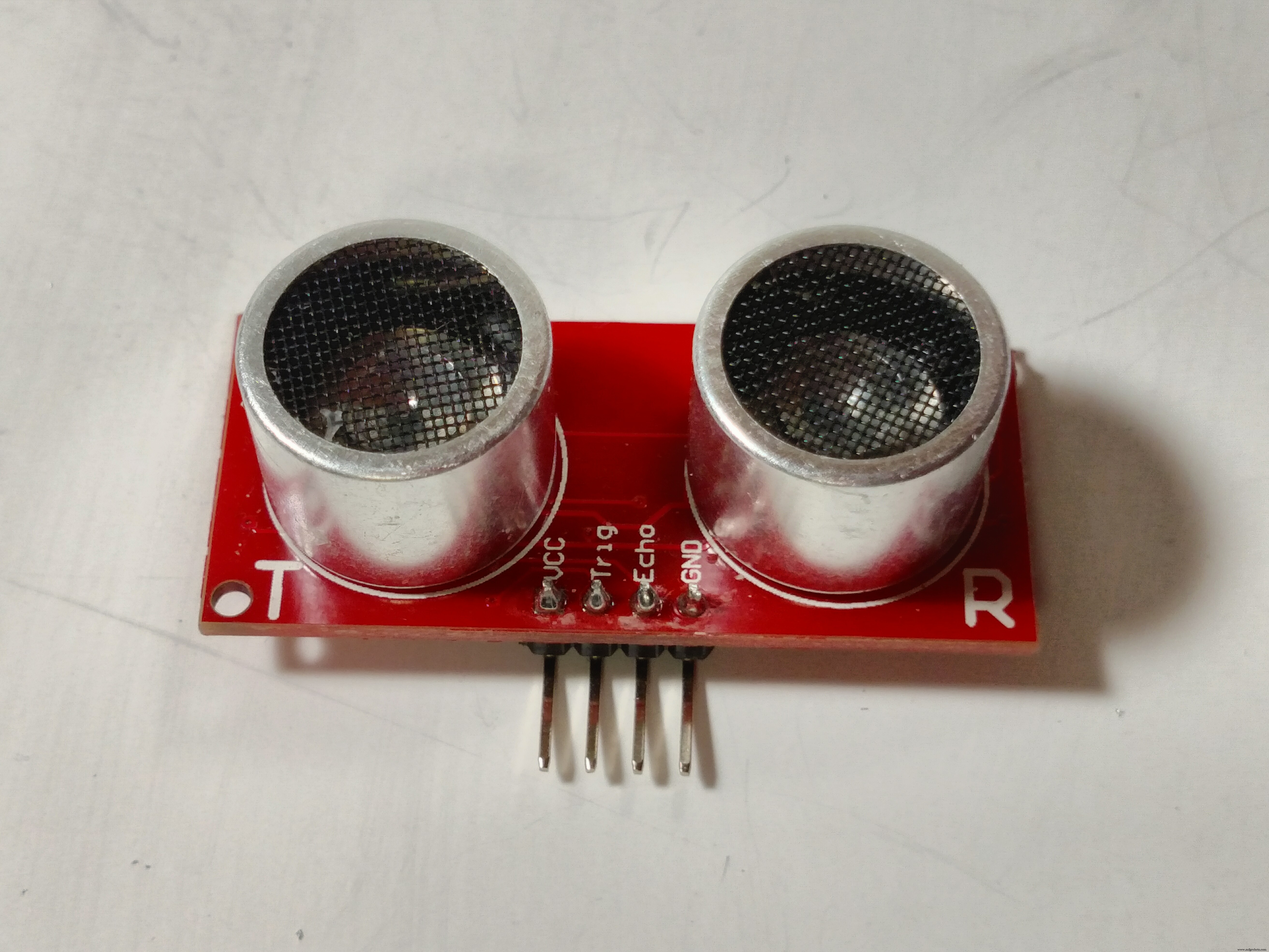 Mini Acoustic Levitation Demo with Arduino UNO & HC-SR04 Ultrasonic Sensor