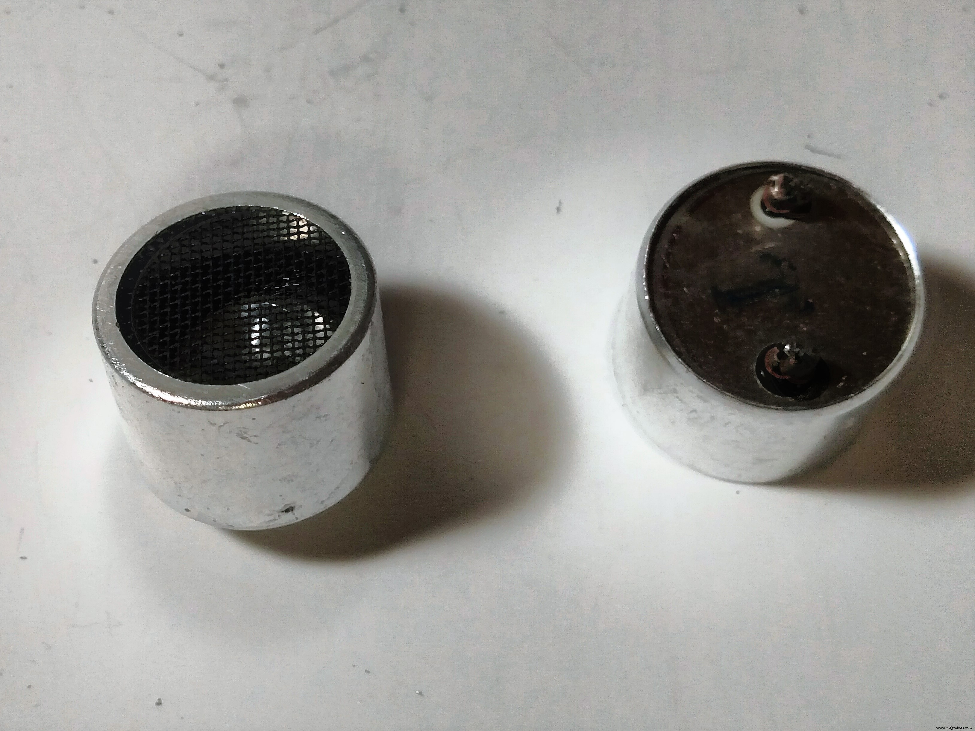 Mini Acoustic Levitation Demo with Arduino UNO & HC-SR04 Ultrasonic Sensor