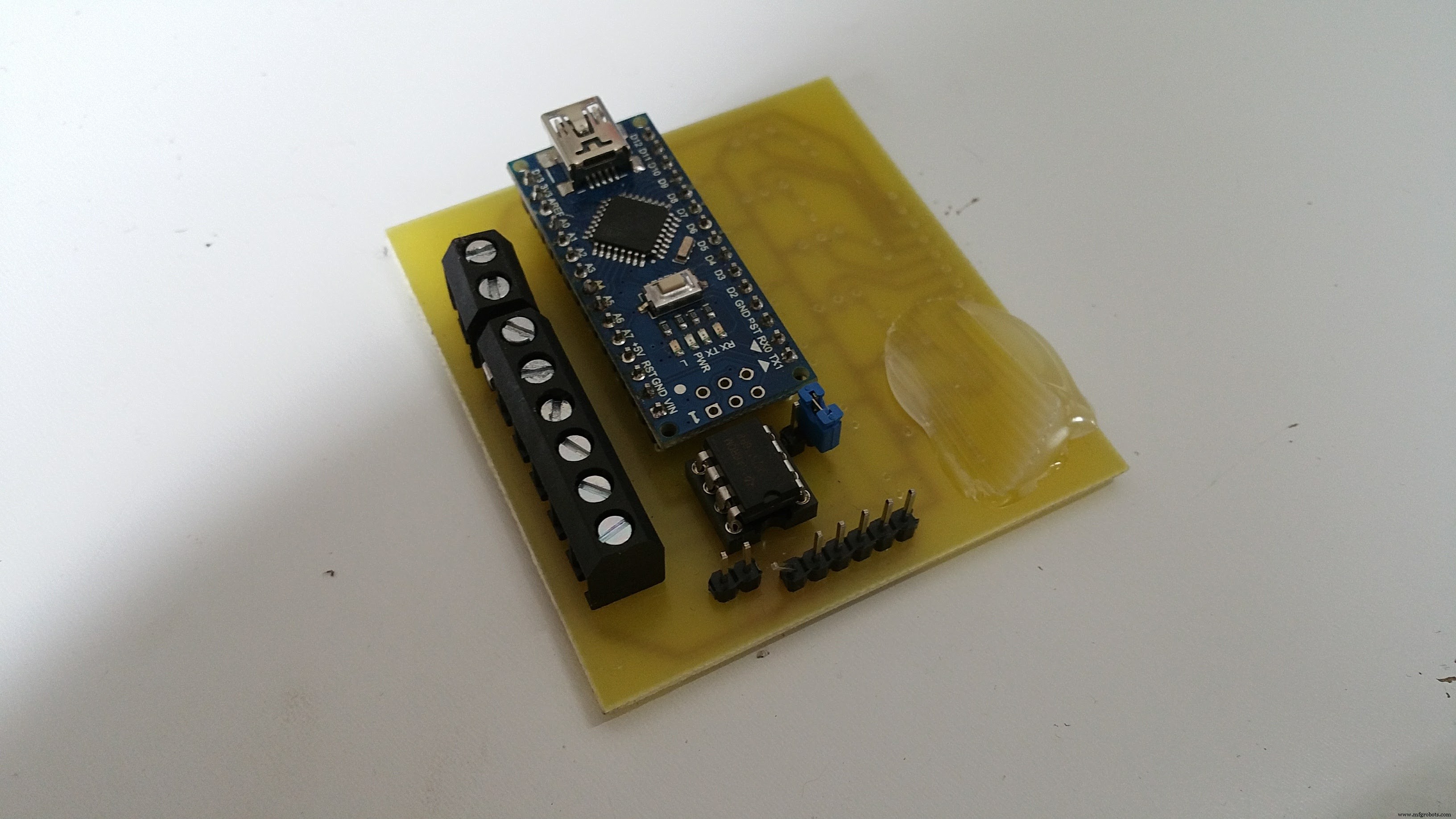 Outdoor DMX-Enabled RGB LED Flood Lights – Affordable & High-Performance