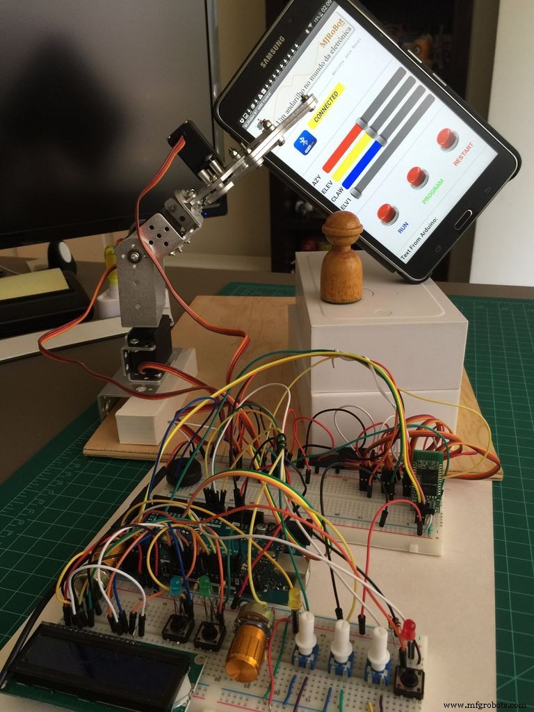 Programmable 3‑Axis Robotic Arm Kit – Local & Remote Control with Arduino and Bluetooth