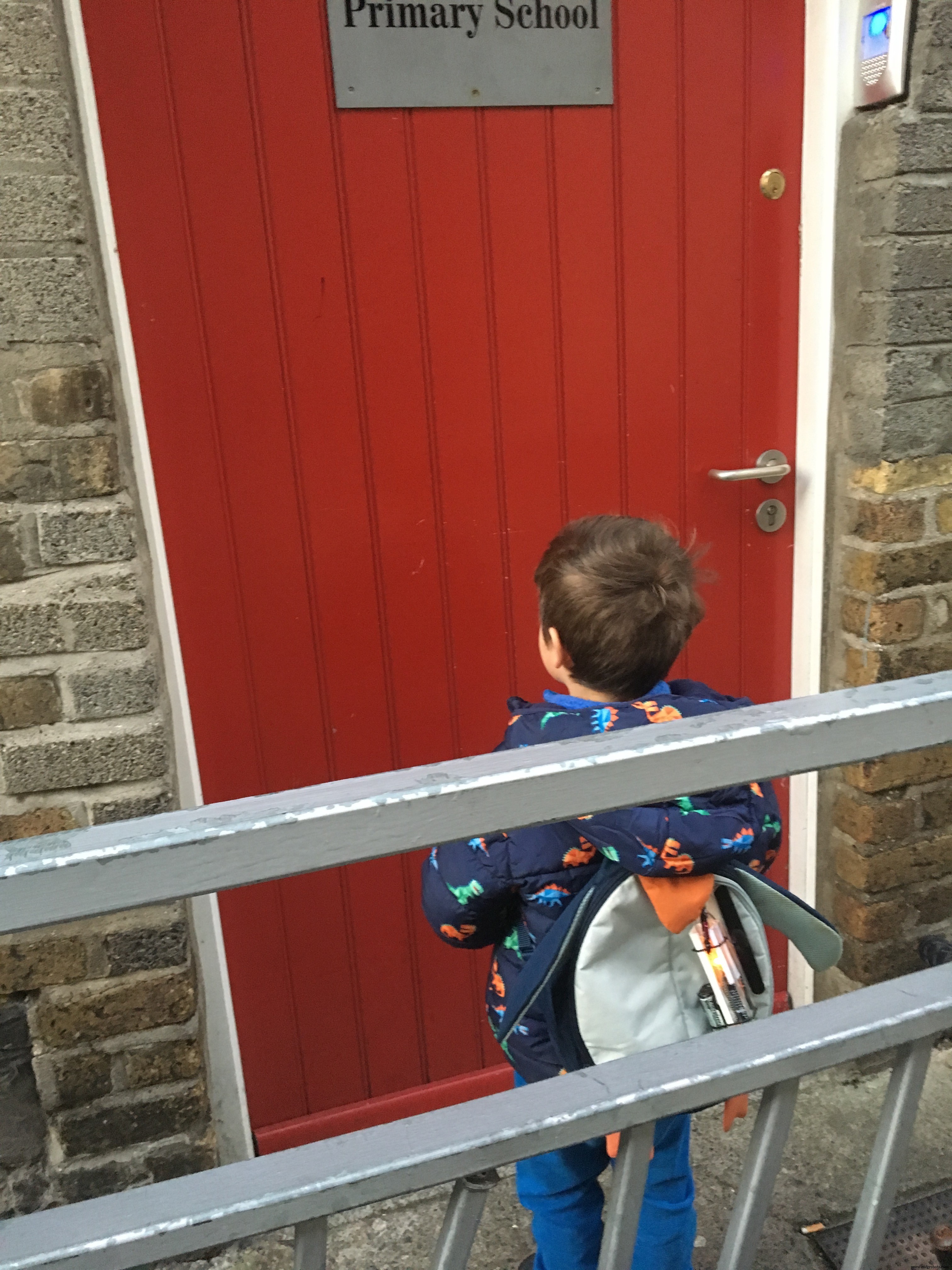 SmartWay: Comprehensive Kit for Vibrating Motor, RGB LED, GPS Module & Arduino MKR Fox 1200 Projects