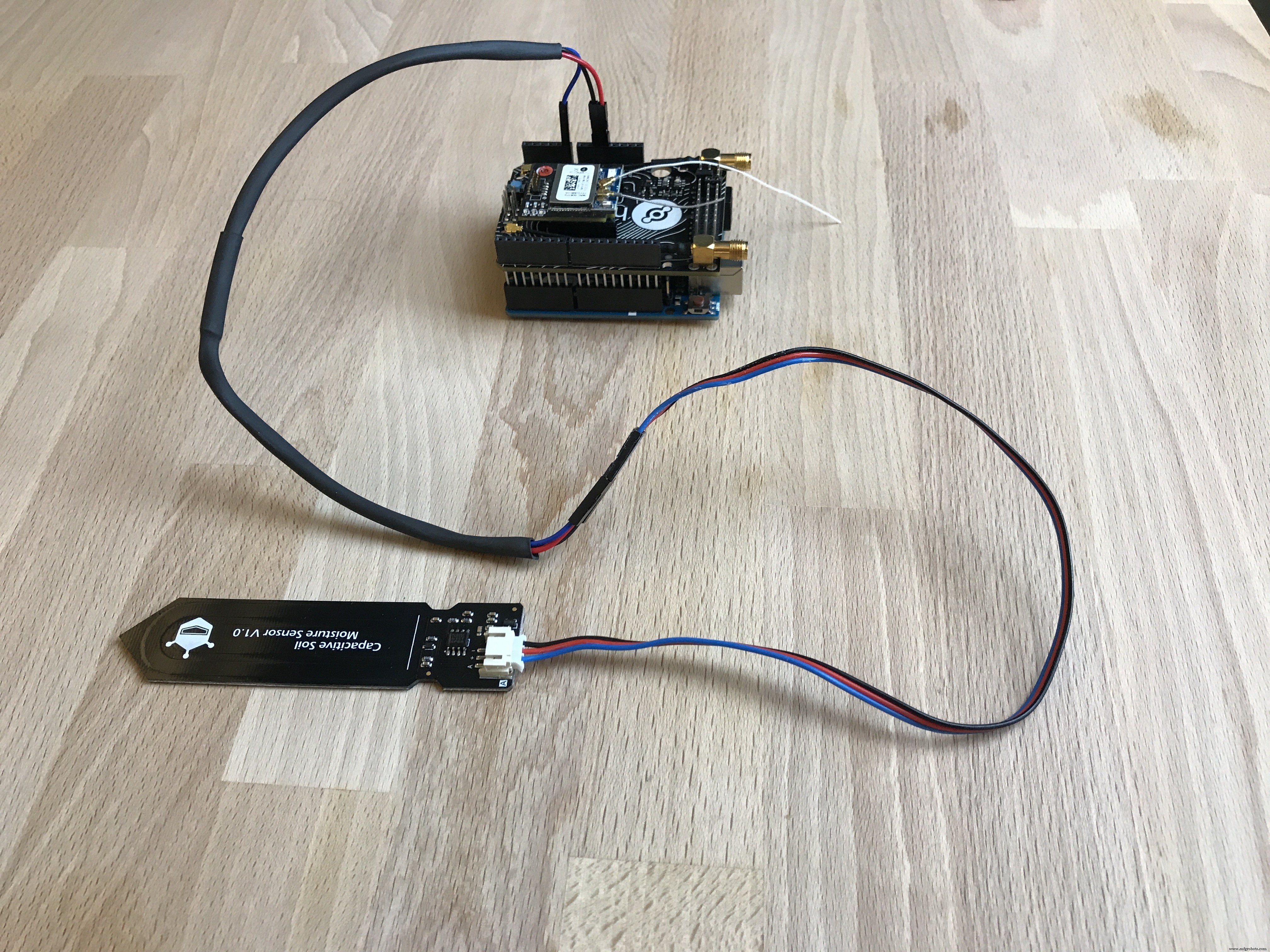 Wireless Soil Moisture Sensor System with Helium & DFRobot – Real‑Time Plant Care